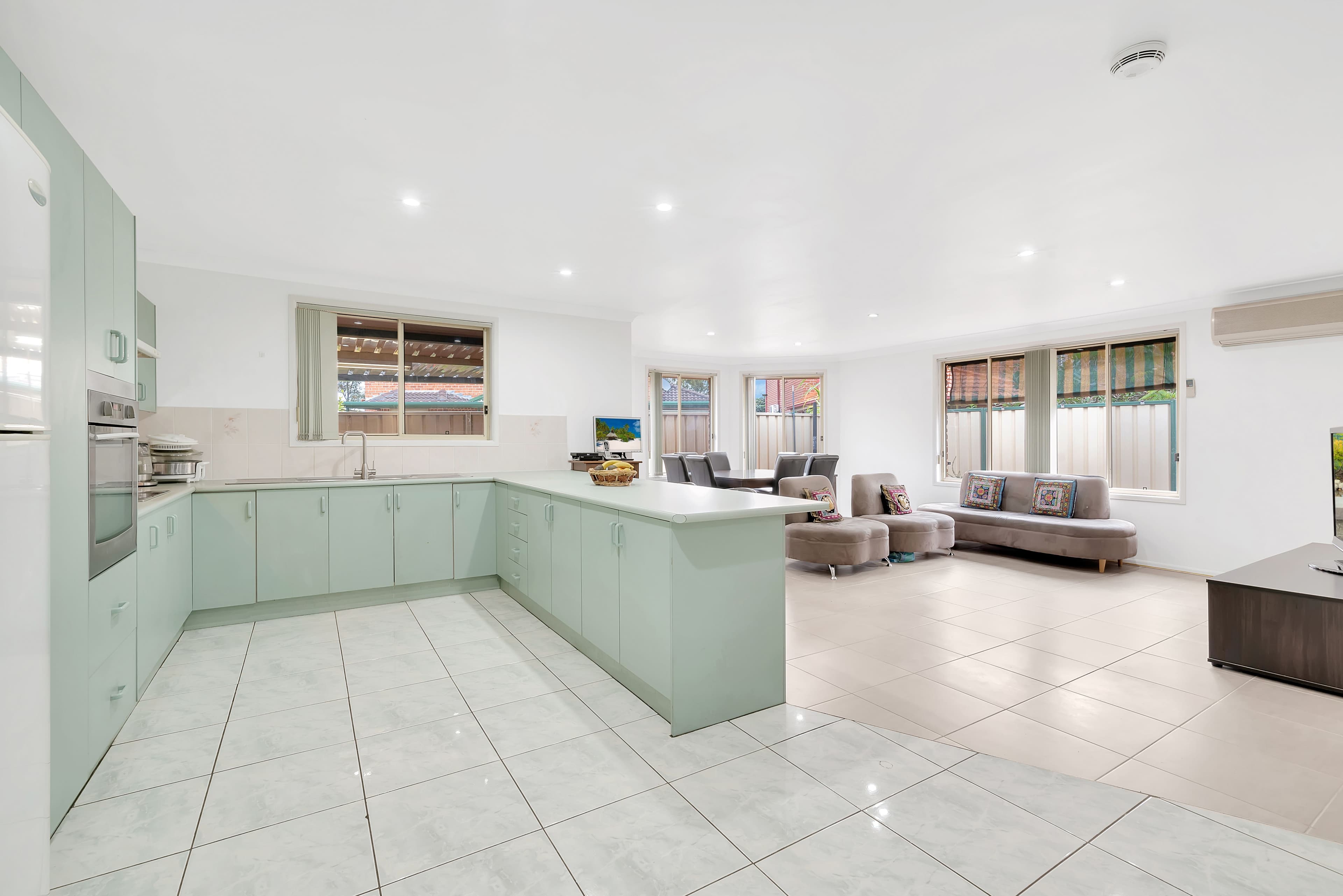 7 Barnwell Place, Cecil Hills - Thumbnail 5