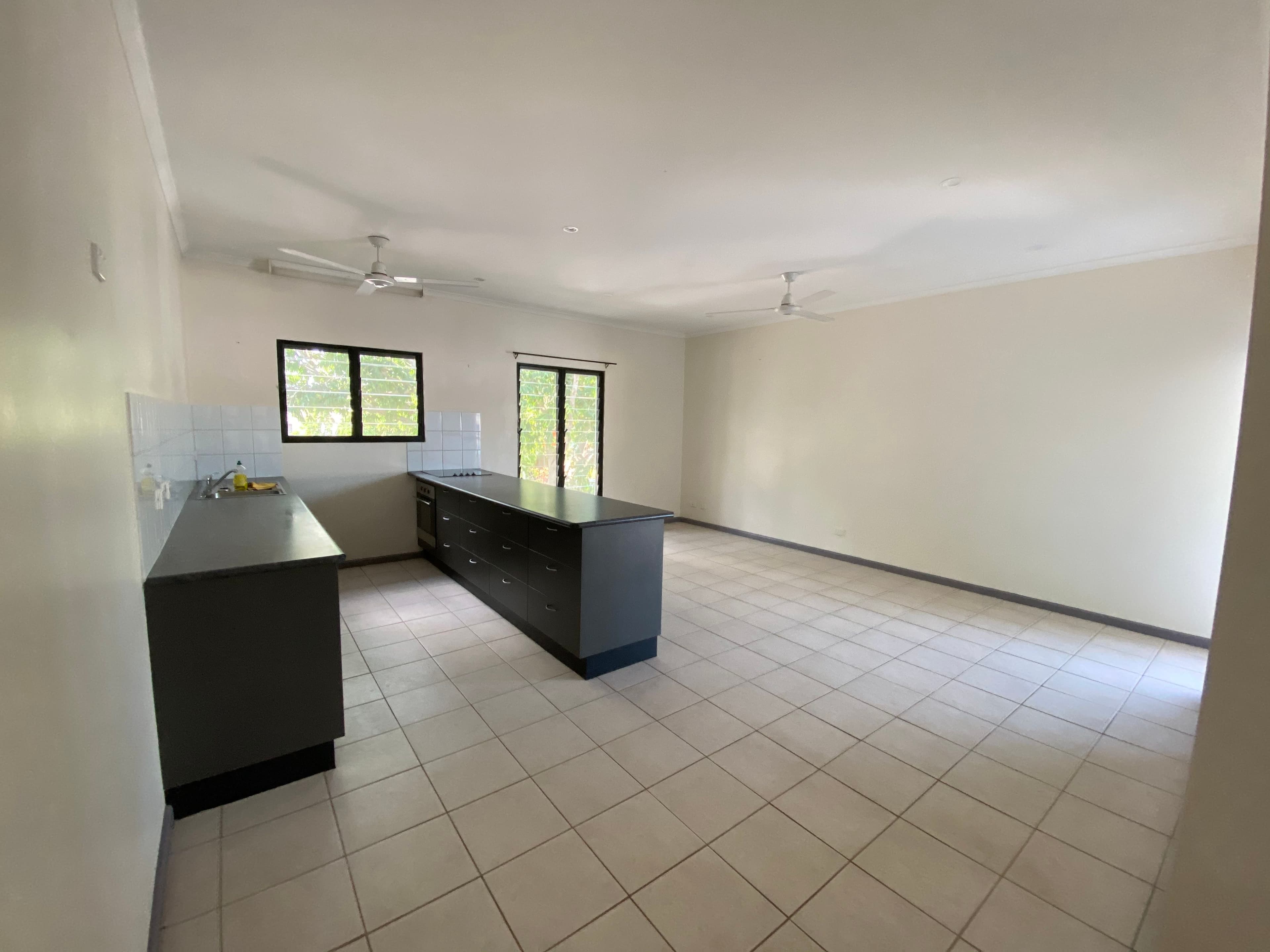 6/8 Caryota Court, Coconut Grove NT 0810, Coconut Grove - Image 1