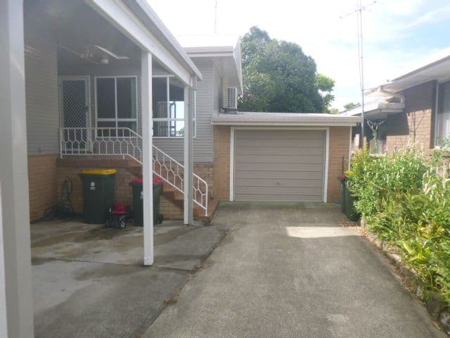19 Oyster Point Road, Banora Point NSW 2486, Banora Point - Thumbnail 3