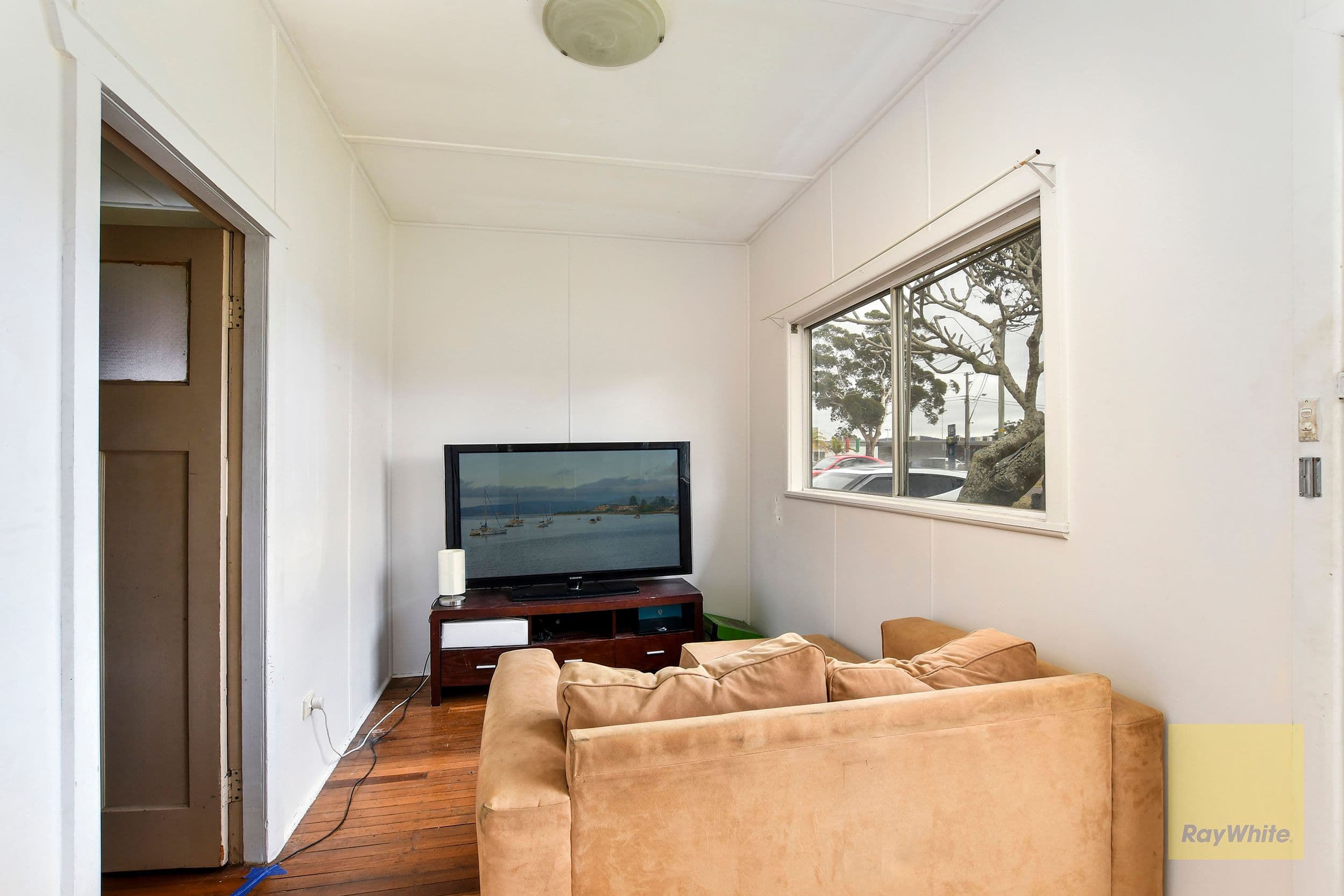 80 Beach Street, Ettalong Beach - Thumbnail 4