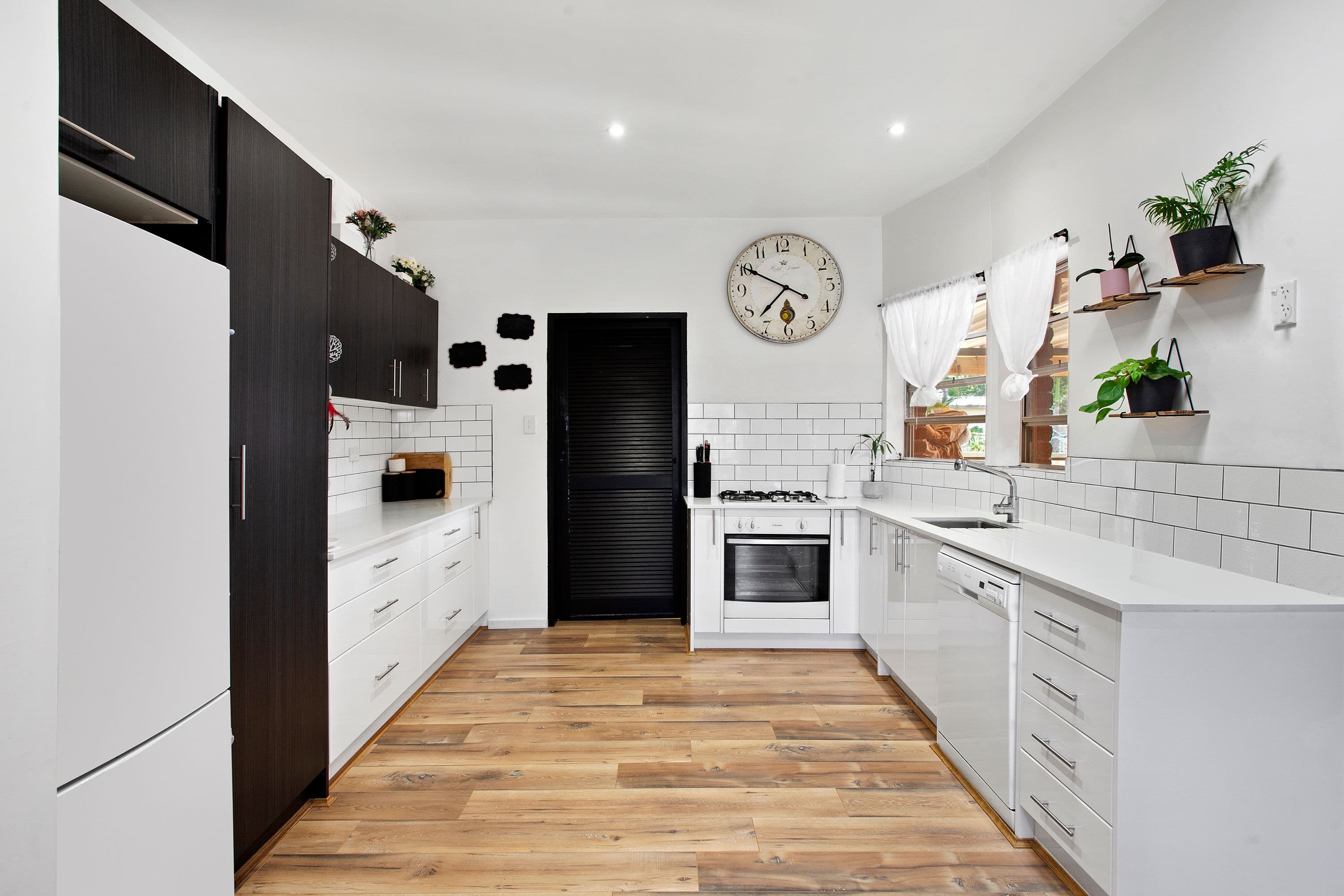 40 Sabrina Avenue, Bateau Bay - Thumbnail 2