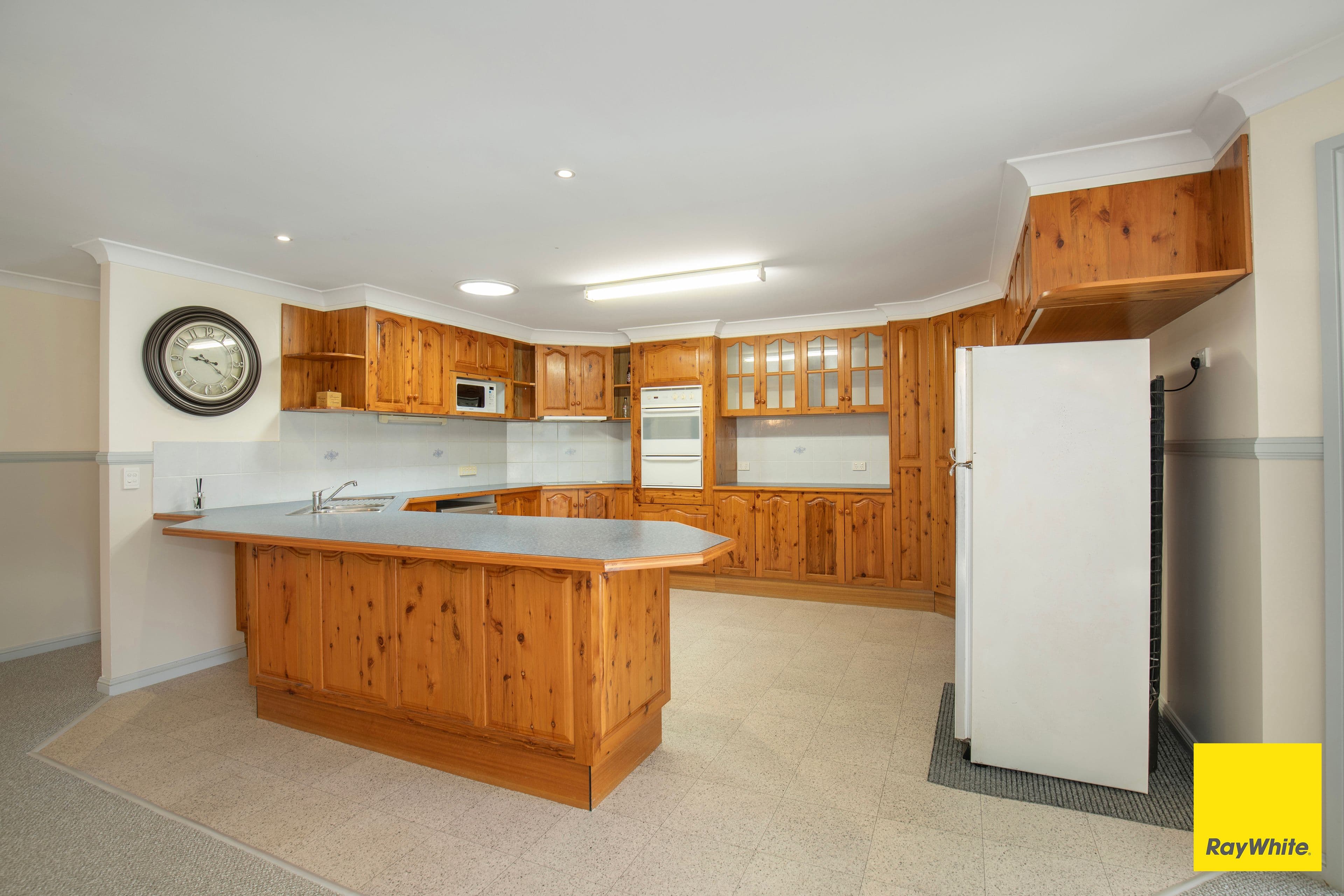 85 The Avenue, Armidale NSW 2350, Armidale - Thumbnail 2