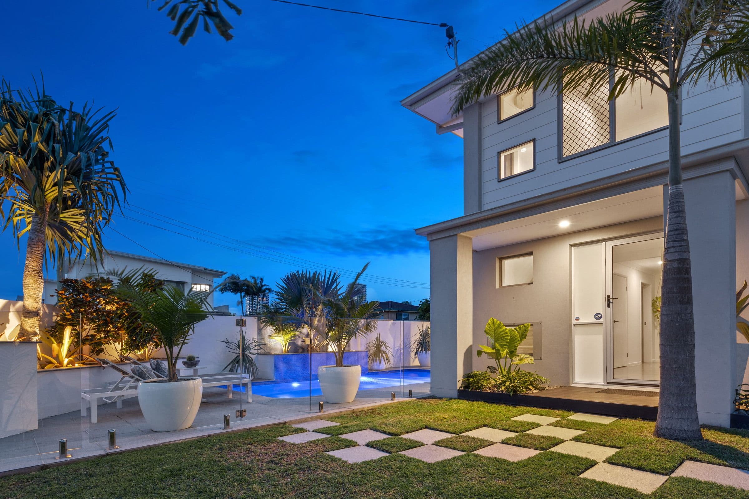 35 Stradbroke Street, Biggera Waters QLD 4216, Biggera Waters - Thumbnail 3