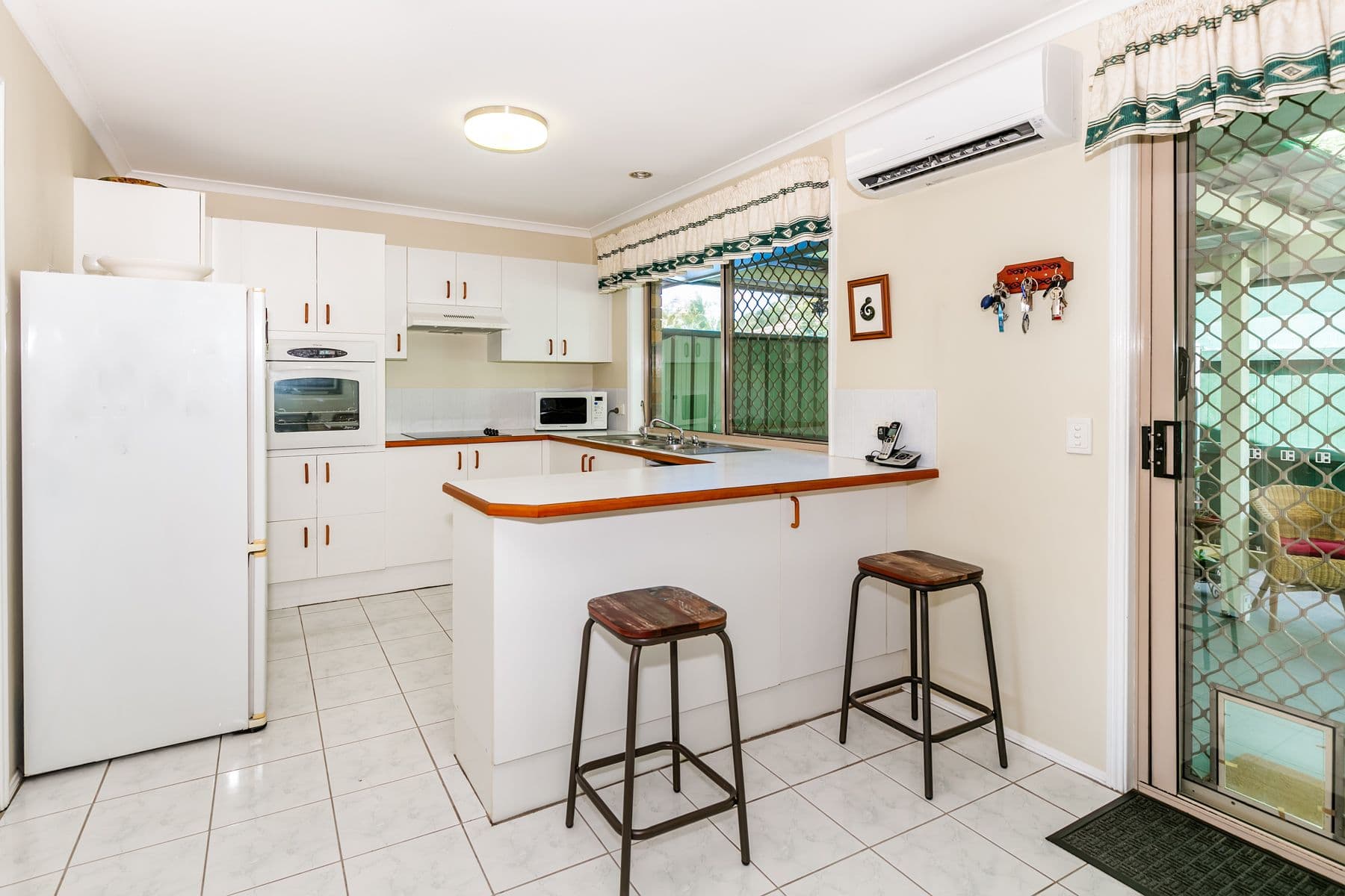 62 Hanlon Street, Tanah Merah QLD 4128, Tanah Merah - Thumbnail 3