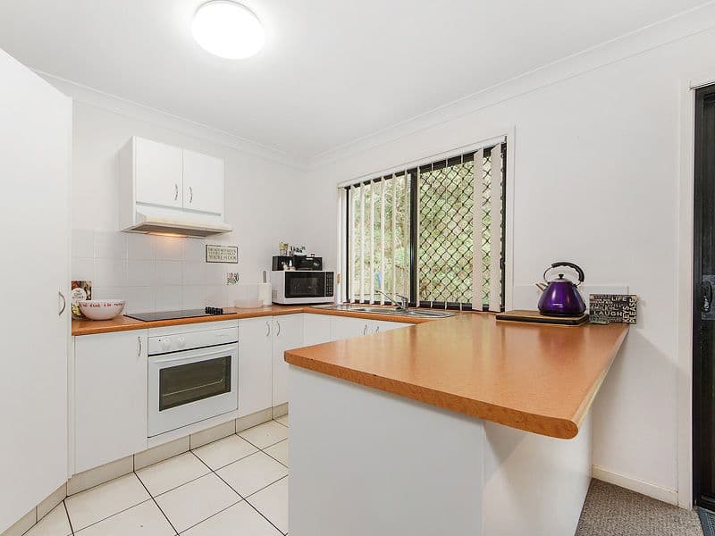 24 Amsonia Court, Arundel QLD 4214, Arundel - Thumbnail 7