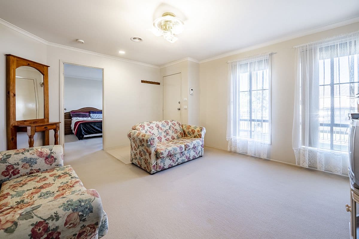 11 Genista Road, Cranbourne West VIC 3977, Cranbourne West - Thumbnail 3