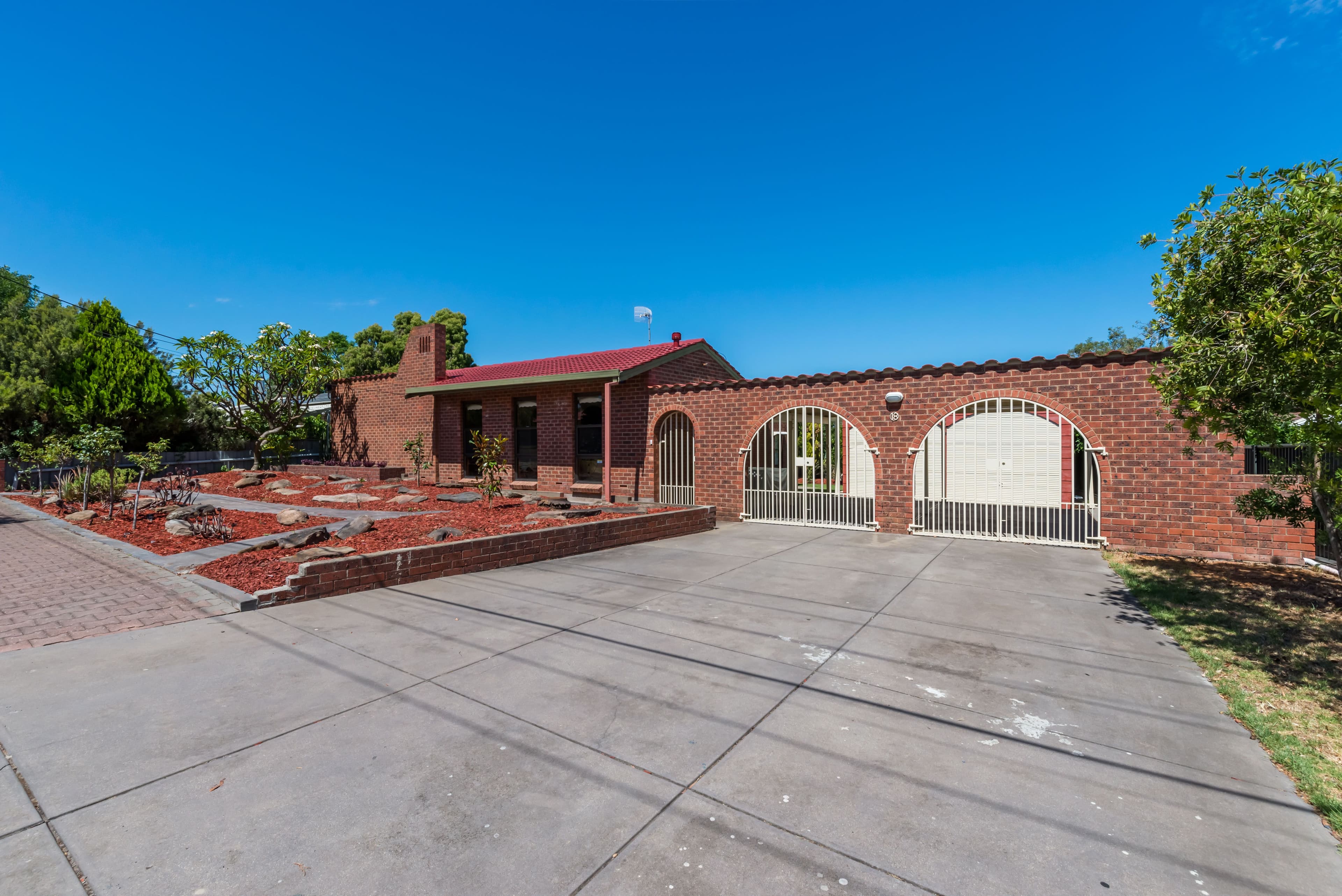 18 Cheringar Boulevard, Dernancourt SA 5075, Dernancourt - Image 1
