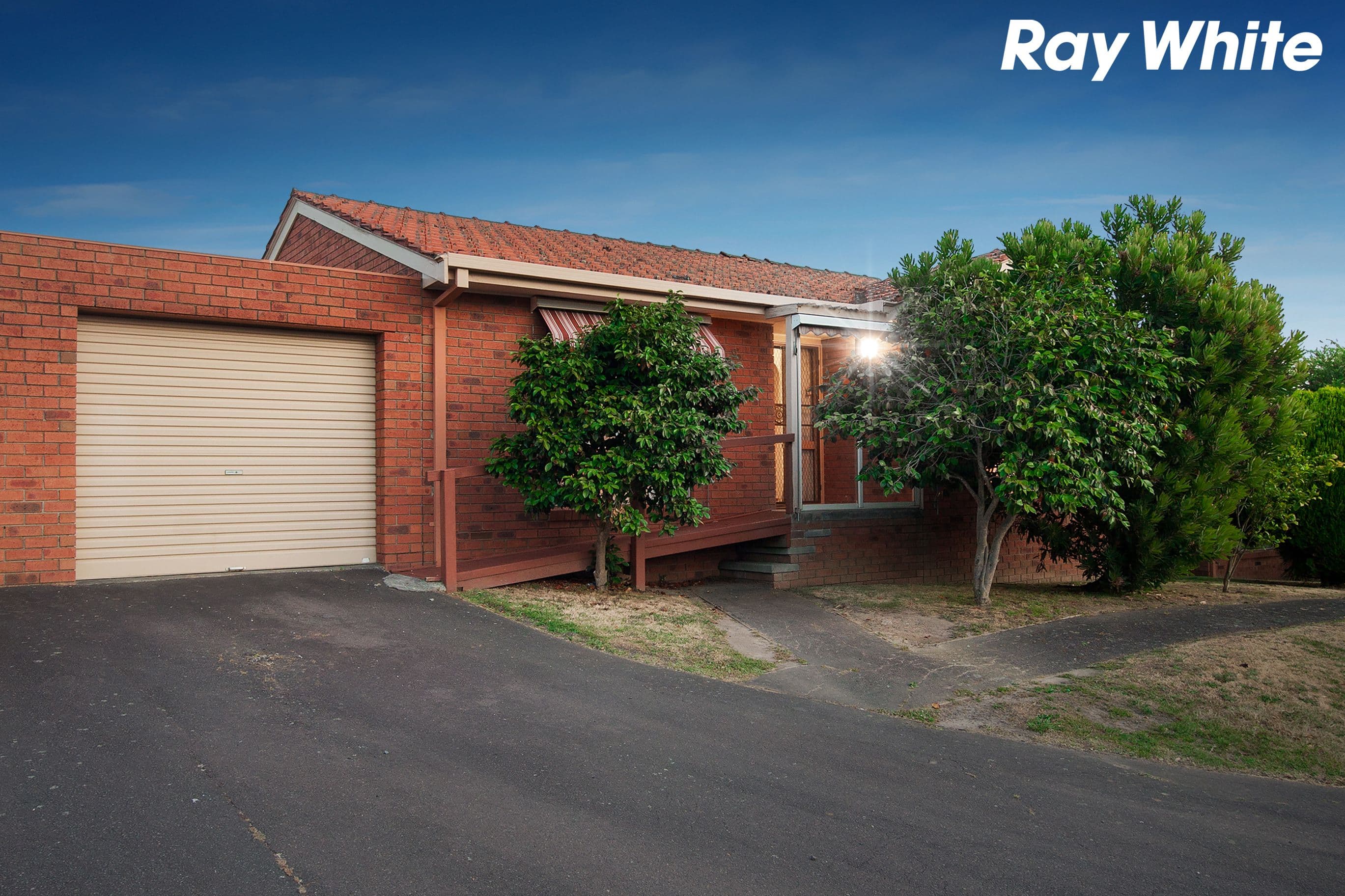 19 Eagle Drive, Pakenham VIC 3810, Pakenham - Image 1