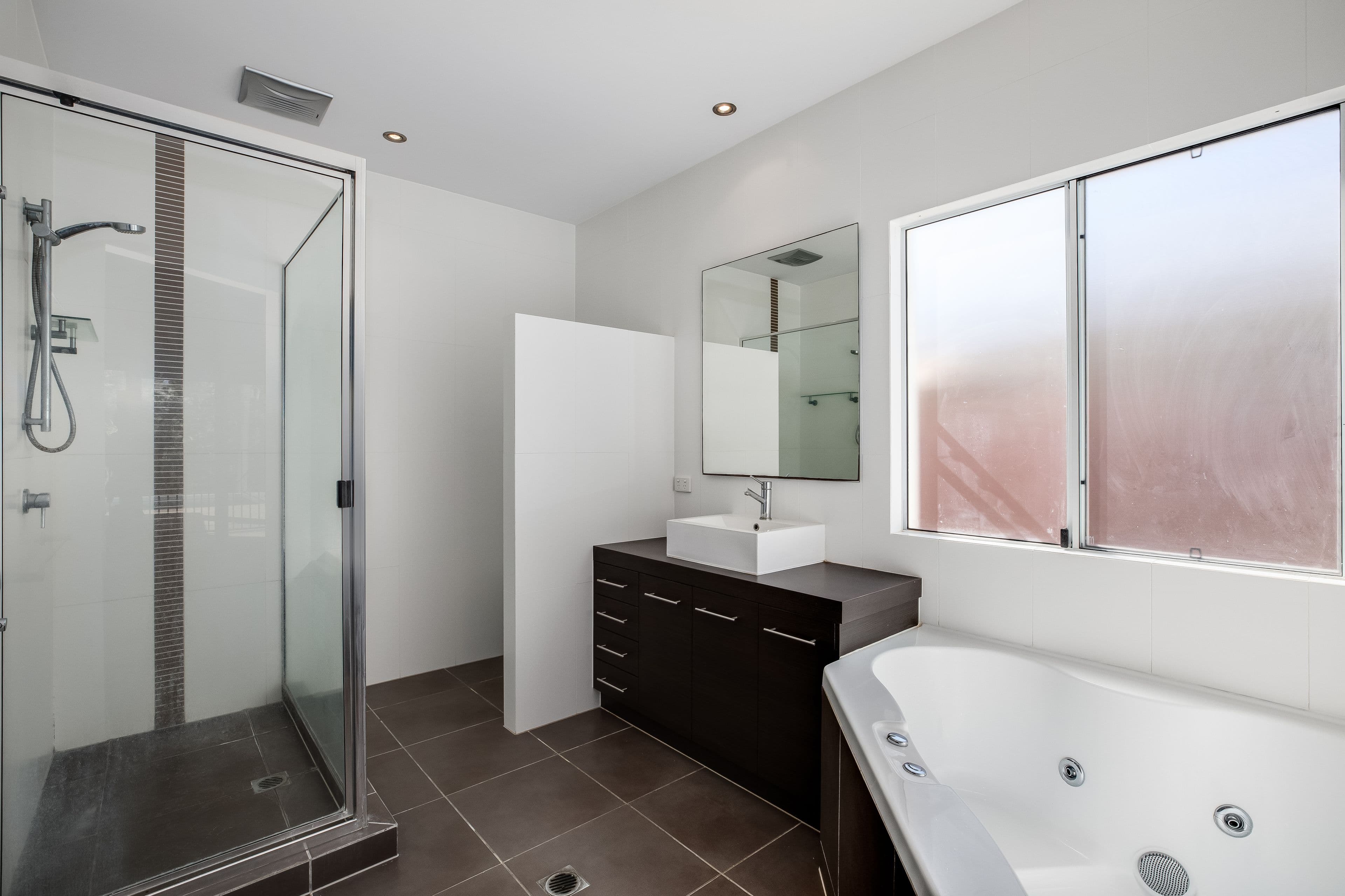 8 Waite Creek Court, Cannonvale QLD 4802, Cannonvale - Thumbnail 6