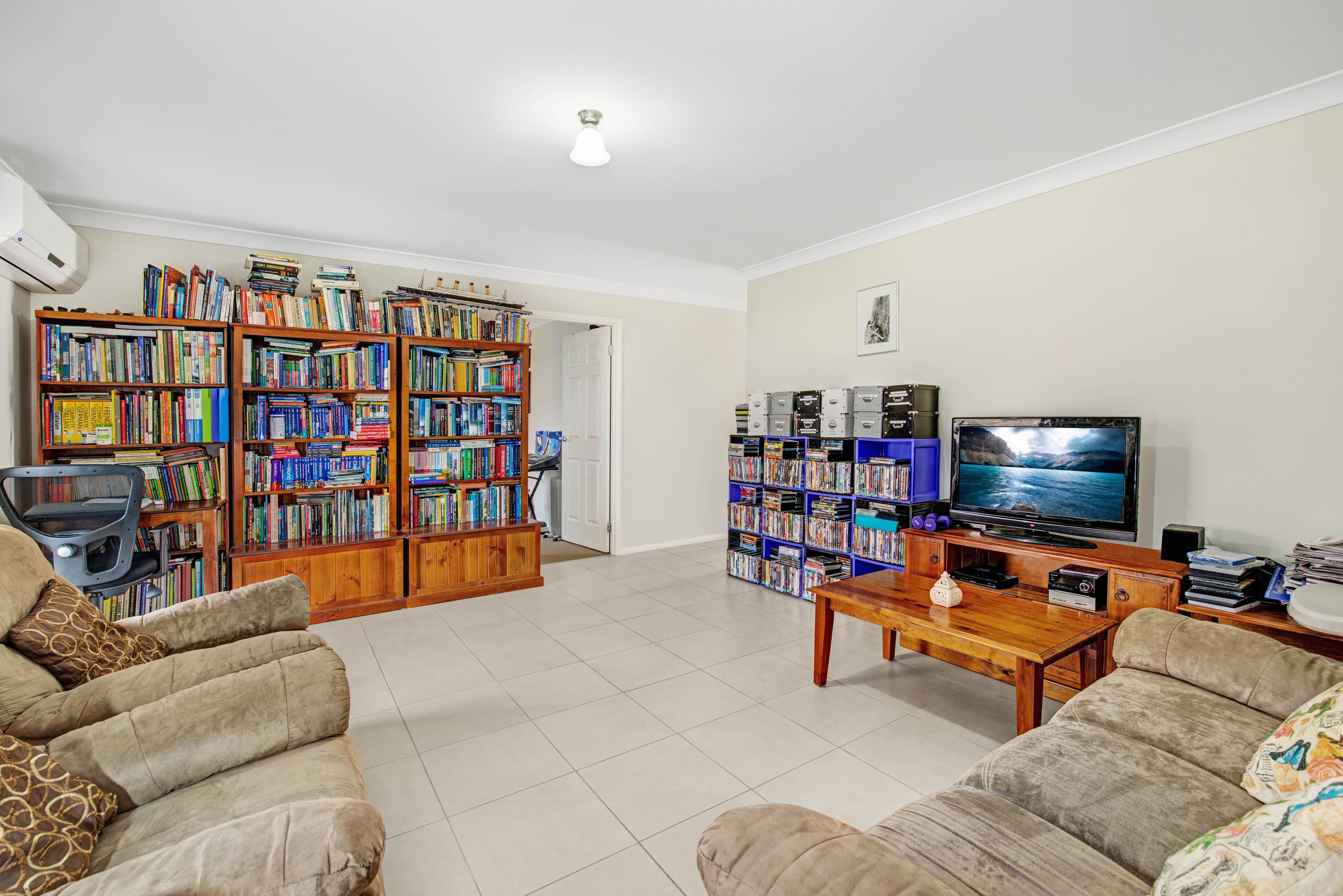 75 Redgum Circuit, Aberglasslyn NSW 2320, Aberglasslyn - Thumbnail 5