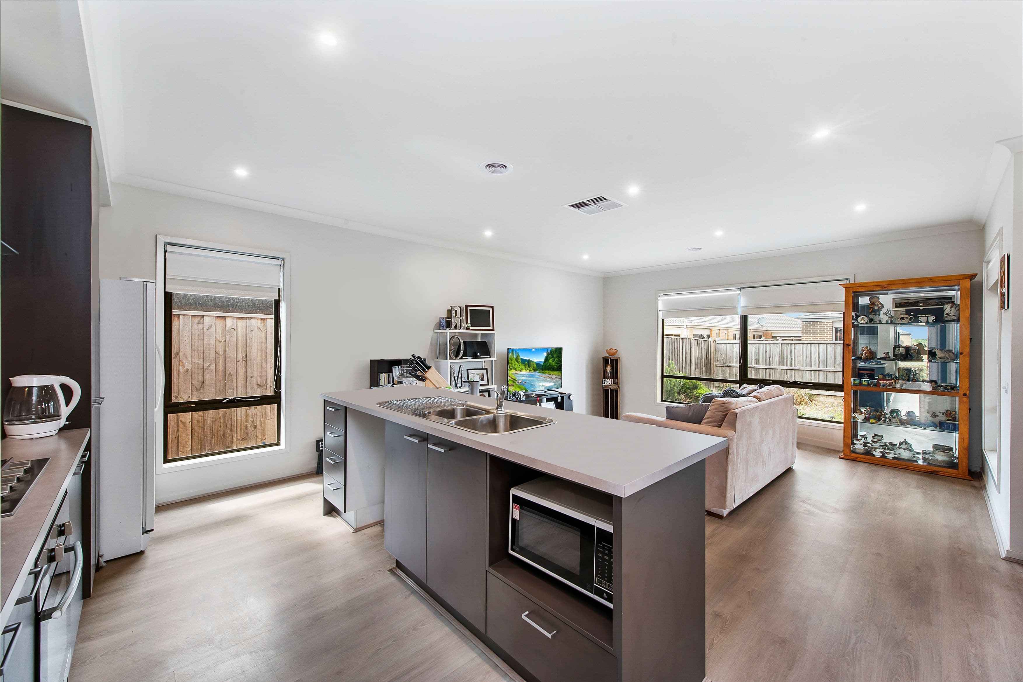 15 Cascade Avenue, Wallan VIC 3756, Wallan - Thumbnail 6