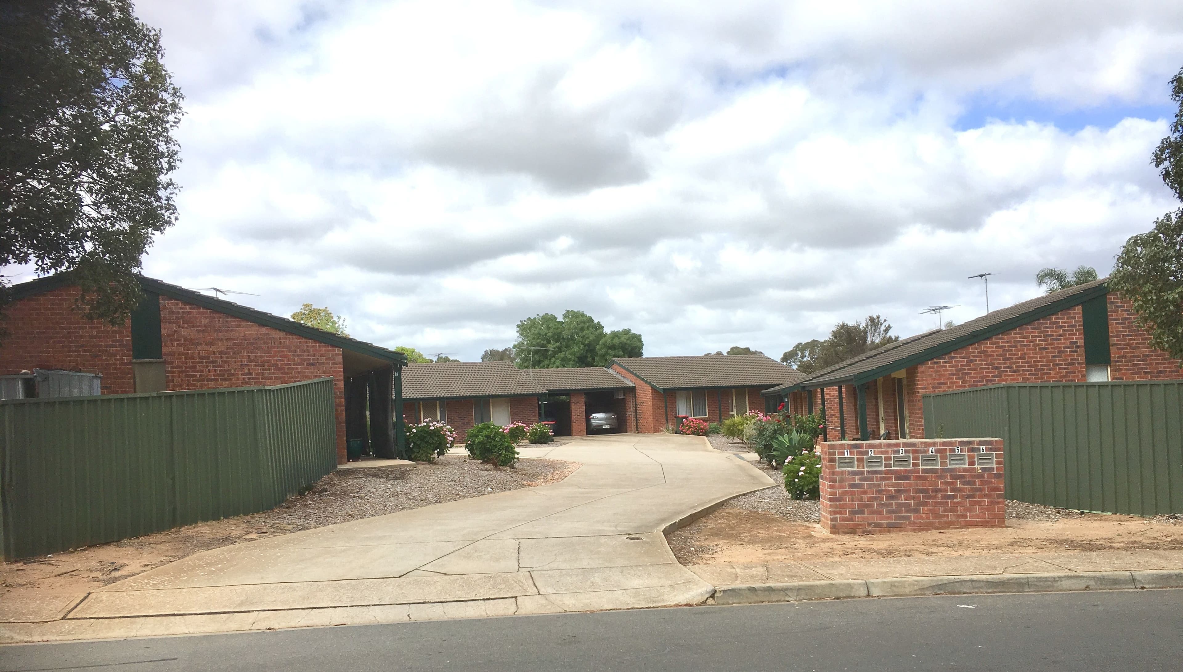 4-6 Lisbon Road, Craigmore SA 5114, Craigmore - Image 1
