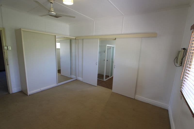 11 Chester Street, Charleville QLD 4470, Charleville - Thumbnail 5