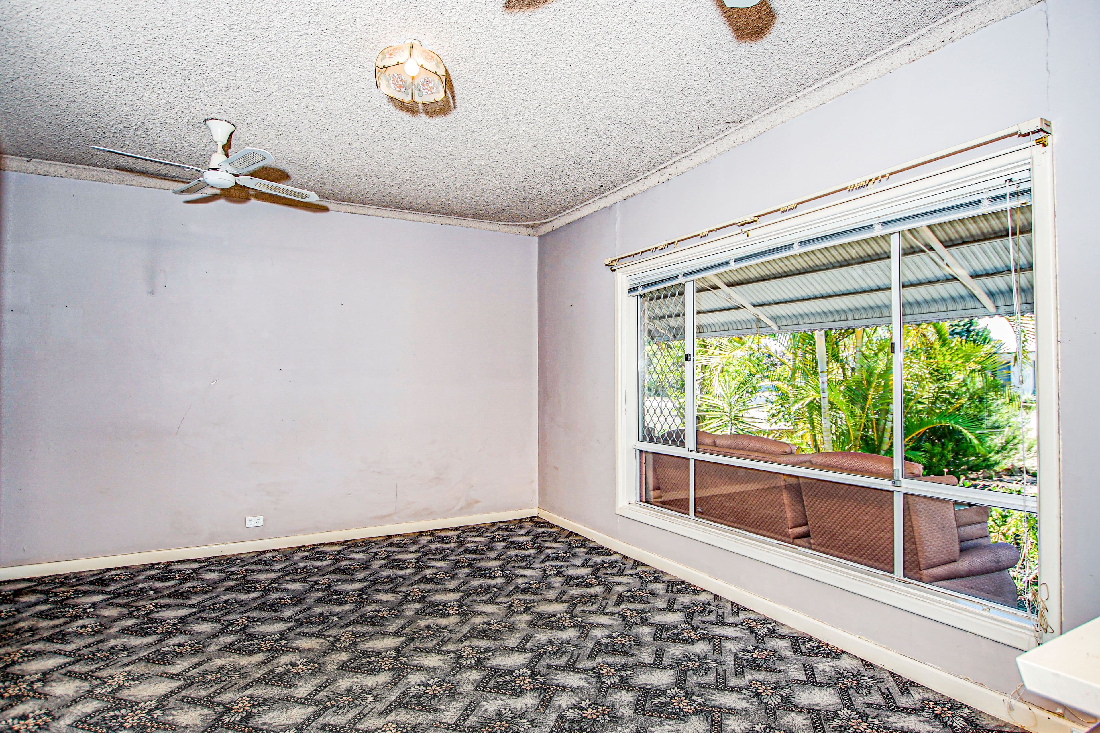 18 Oakland Avenue, Cloverdale WA 6105, Cloverdale - Thumbnail 2