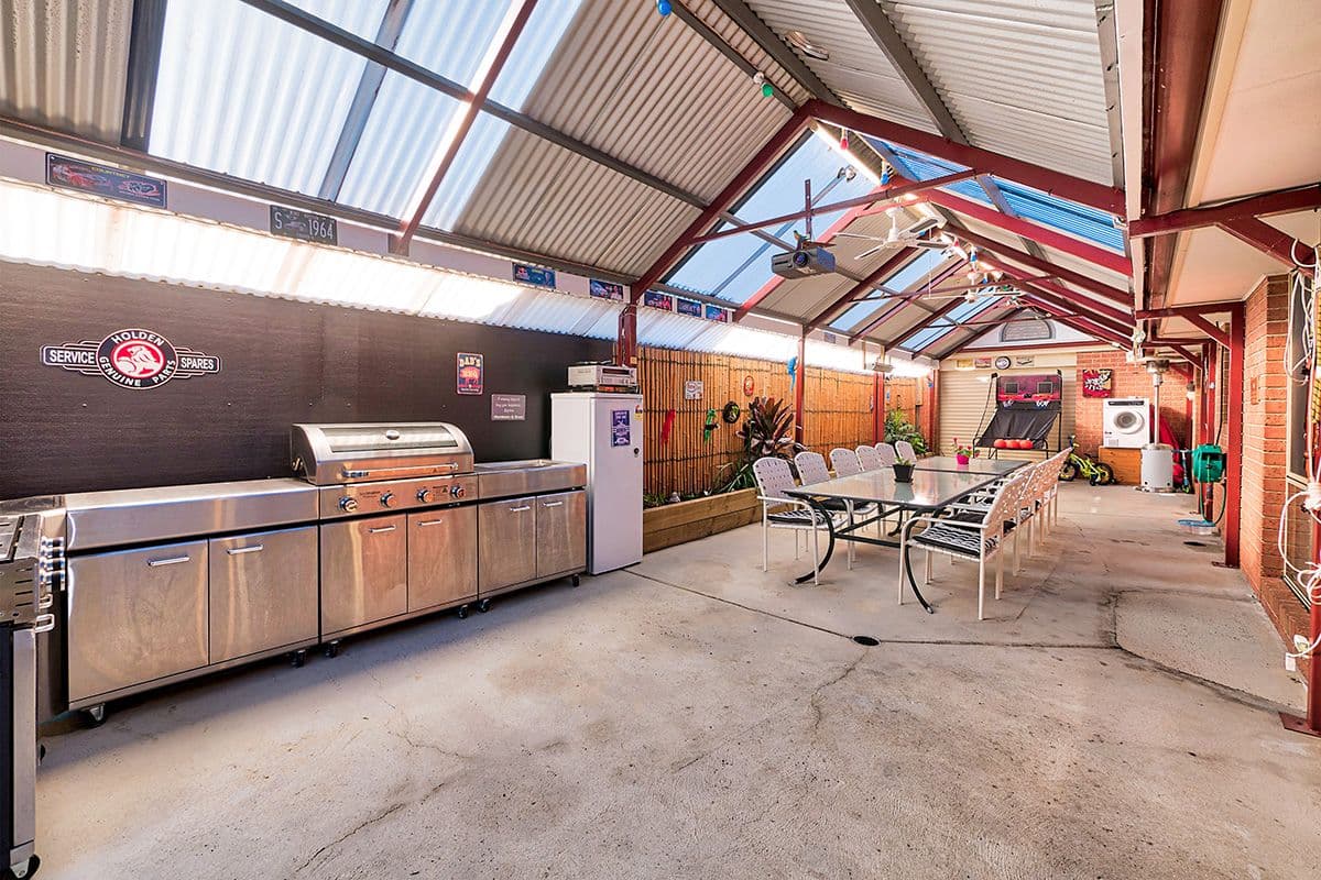 4 Gowrie Place, Cranbourne West VIC 3977, Cranbourne West - Image 1