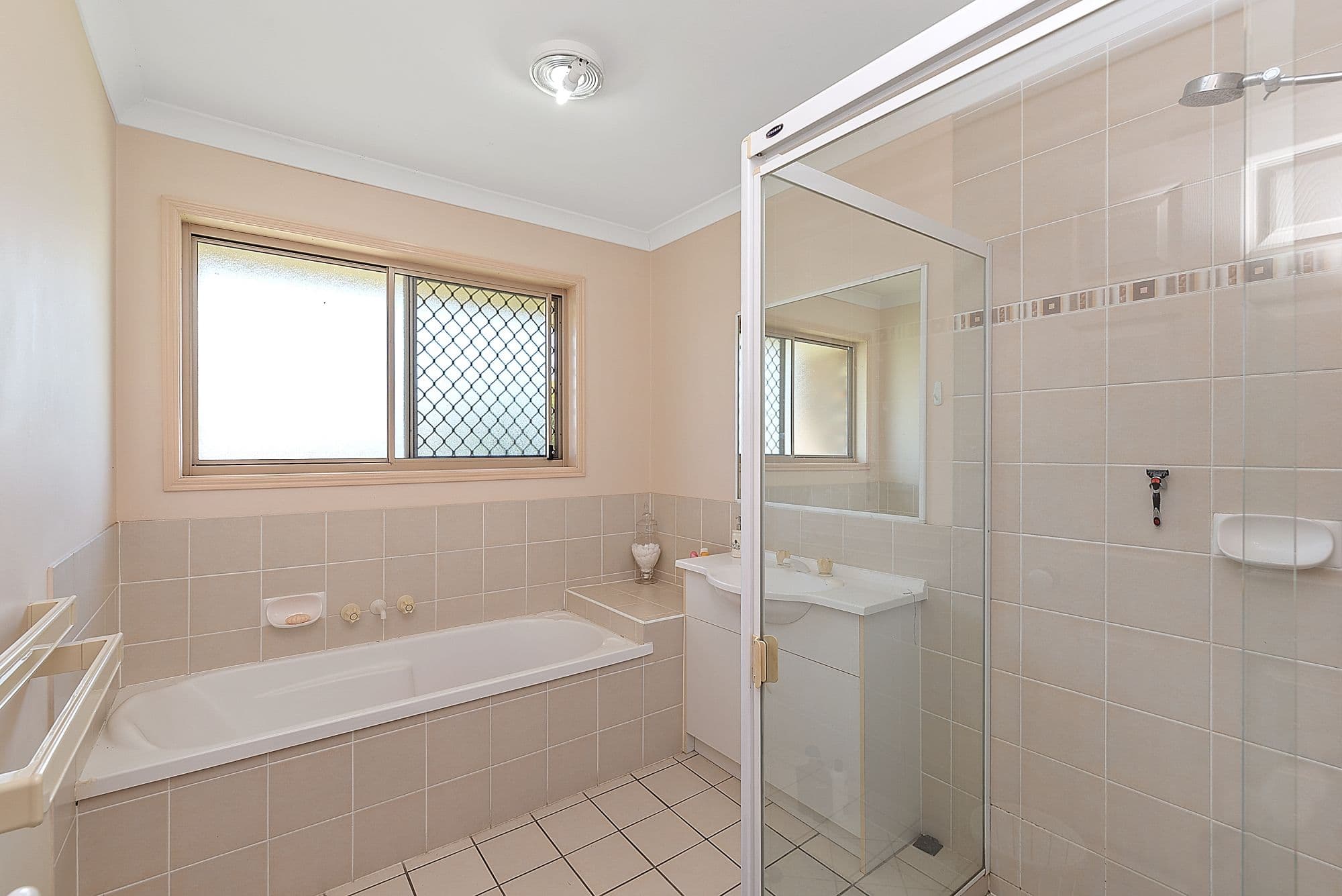 9 Cockatiel Court, Deception Bay QLD 4508, Deception Bay - Thumbnail 2