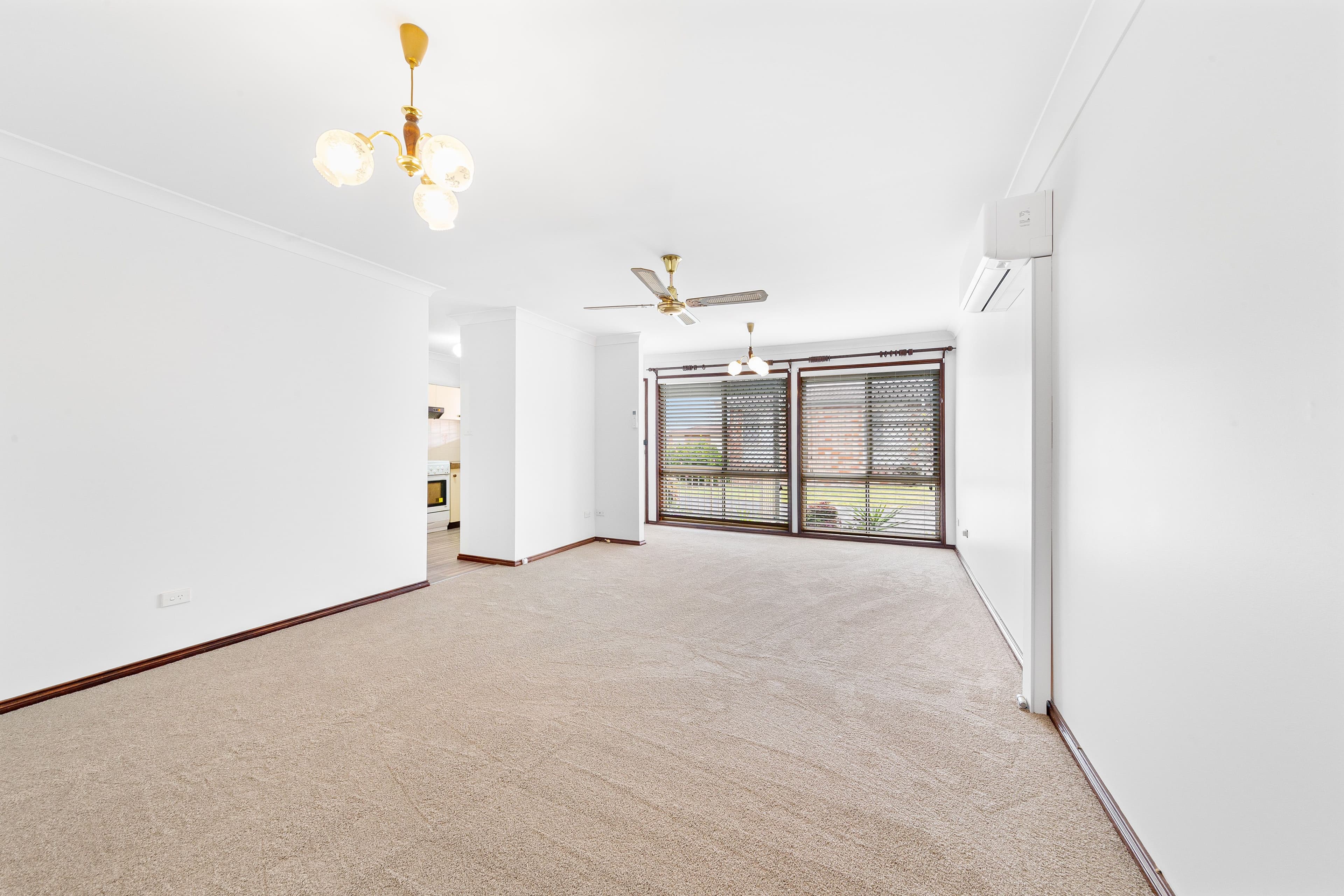 18 Gilbert Avenue, Gorokan NSW 2263, Gorokan - Thumbnail 2
