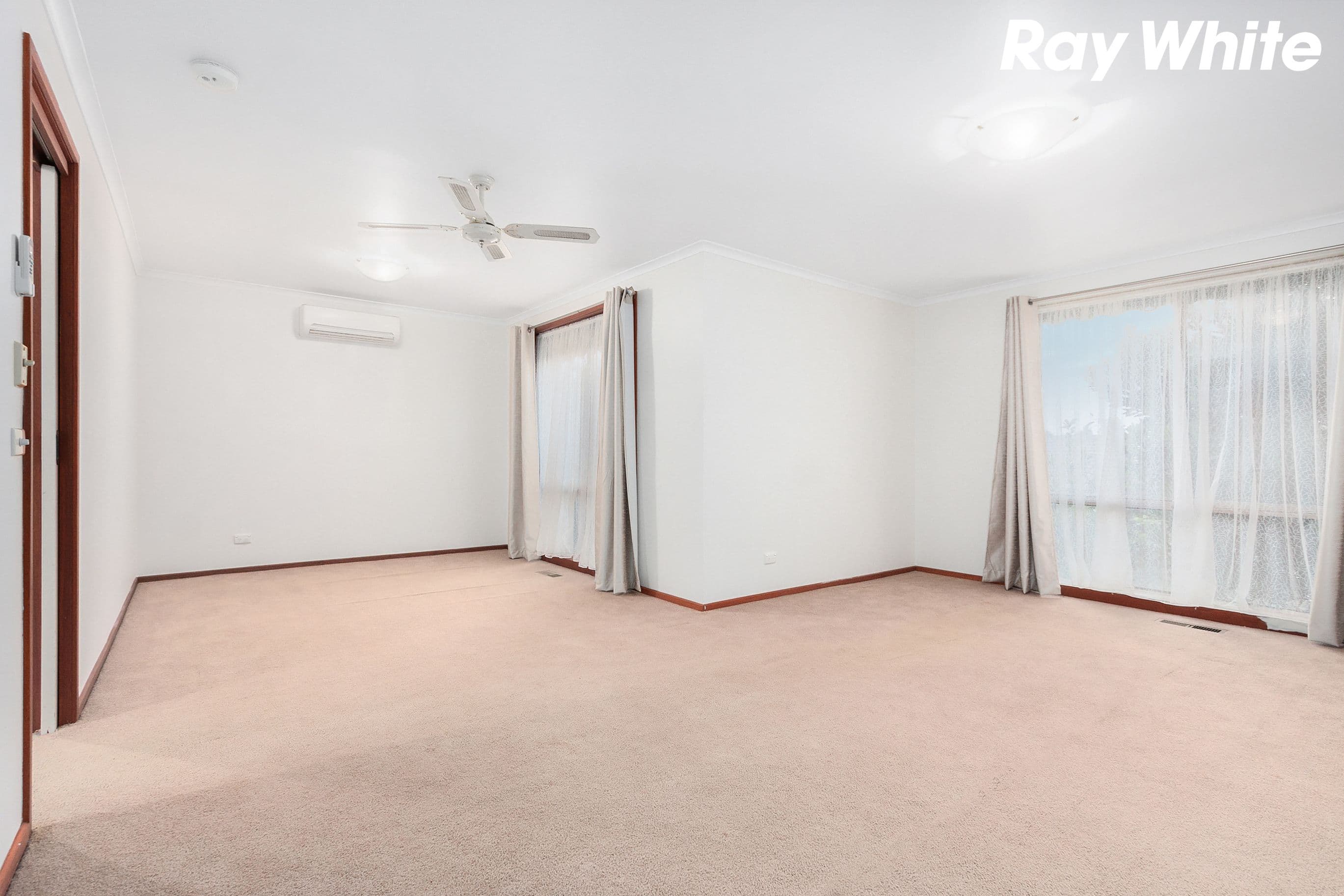 19 Eagle Drive, Pakenham VIC 3810, Pakenham - Thumbnail 4