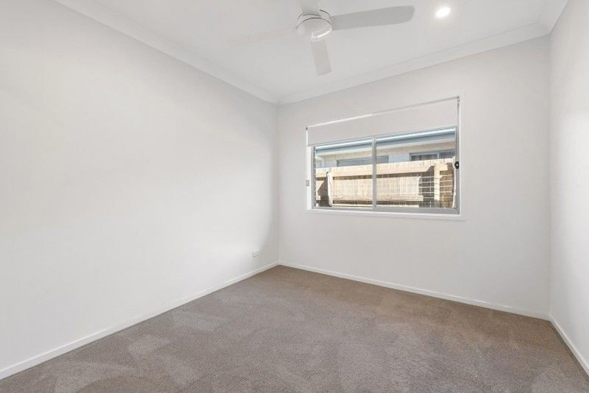 9 Crawford Street, Strathpine QLD 4500, Strathpine - Thumbnail 7