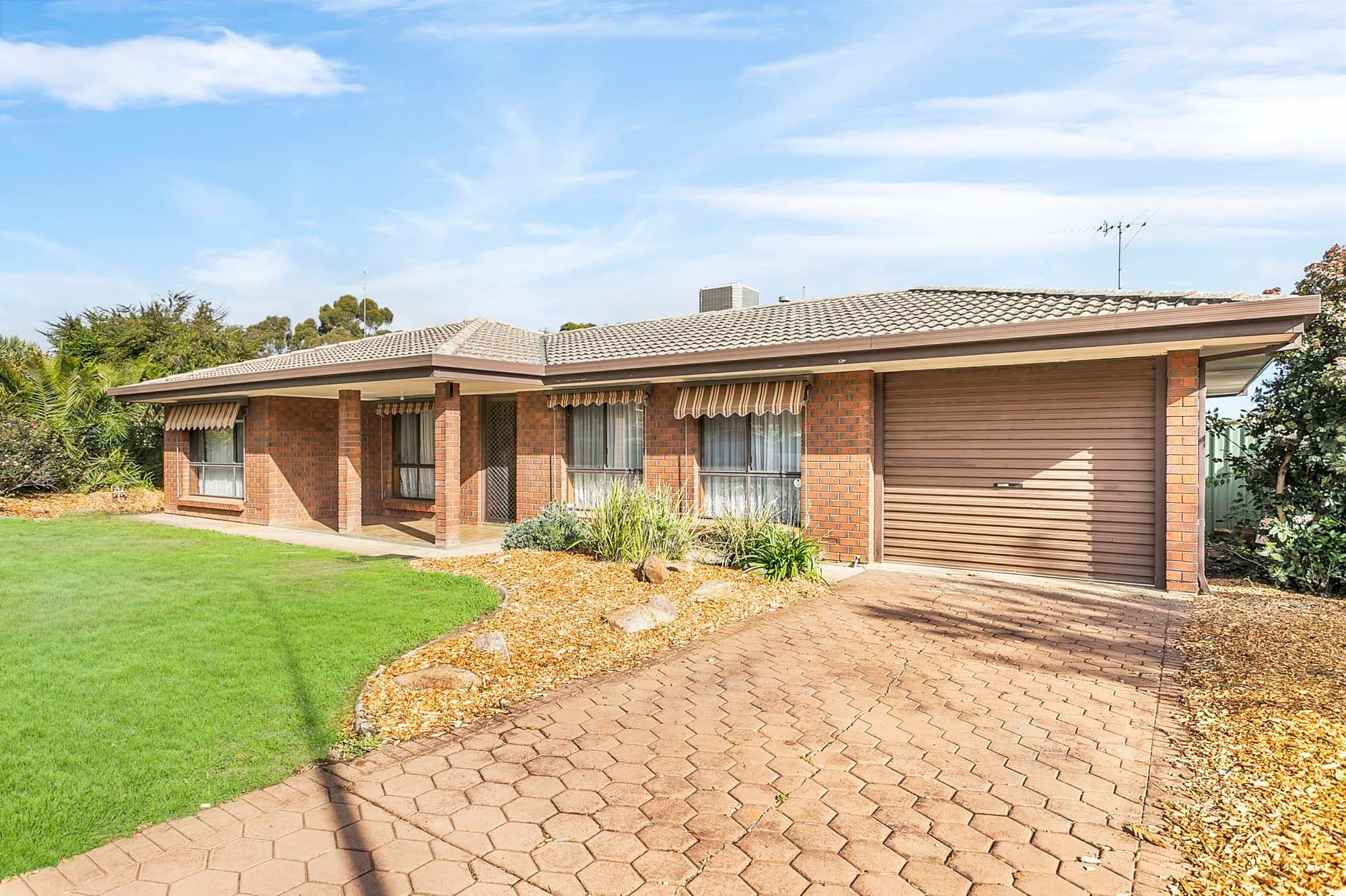 24 Tareena Street, Craigmore SA 5114, Craigmore - Thumbnail 3