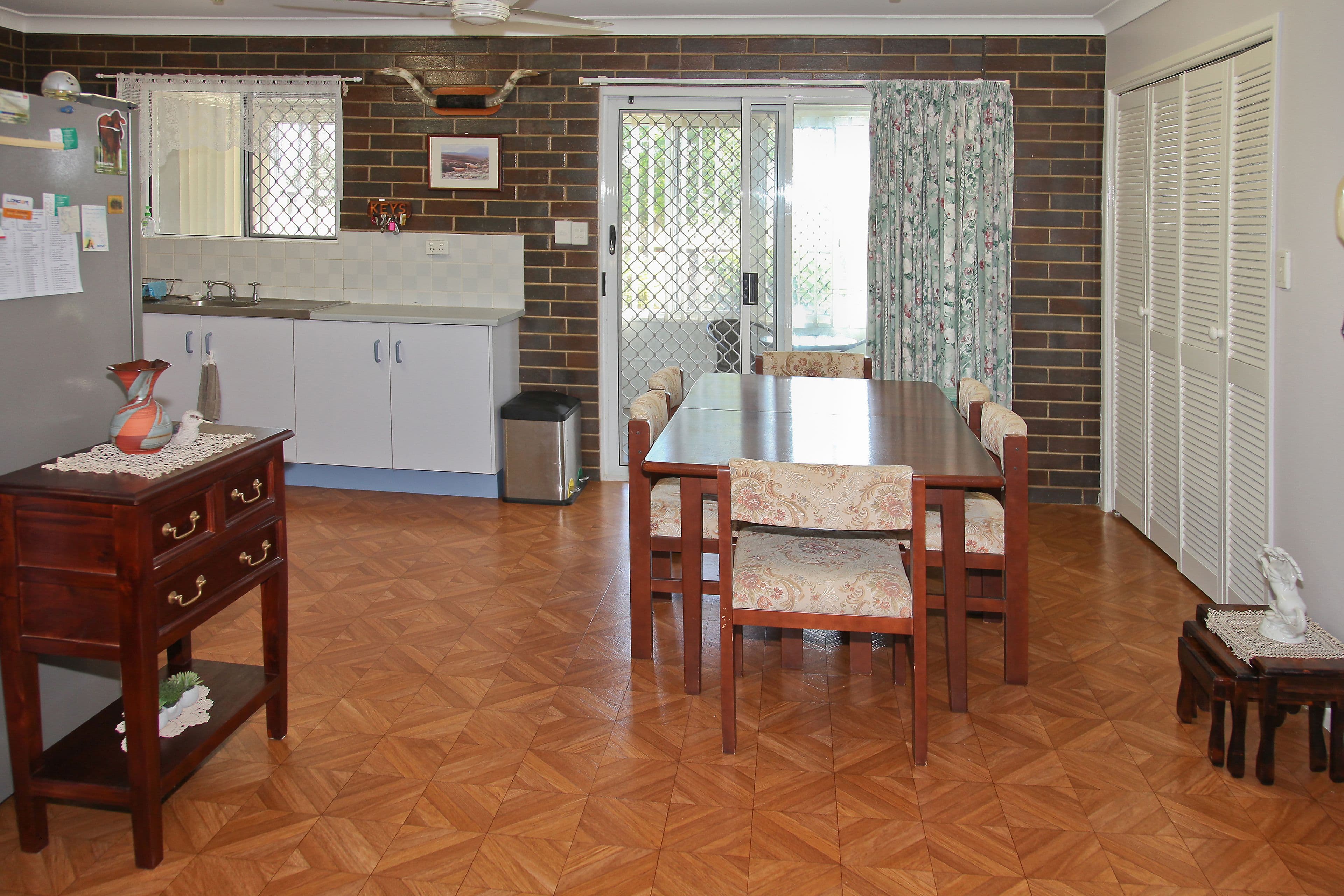 15 Watts Road, Gracemere QLD 4702, Gracemere - Thumbnail 4
