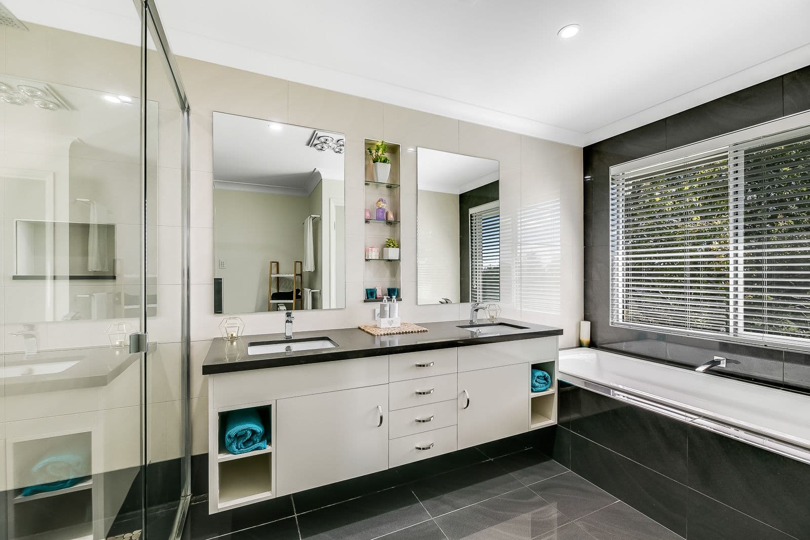 3 Collingwood Close, Middle Ridge QLD 4350, Middle Ridge - Thumbnail 7