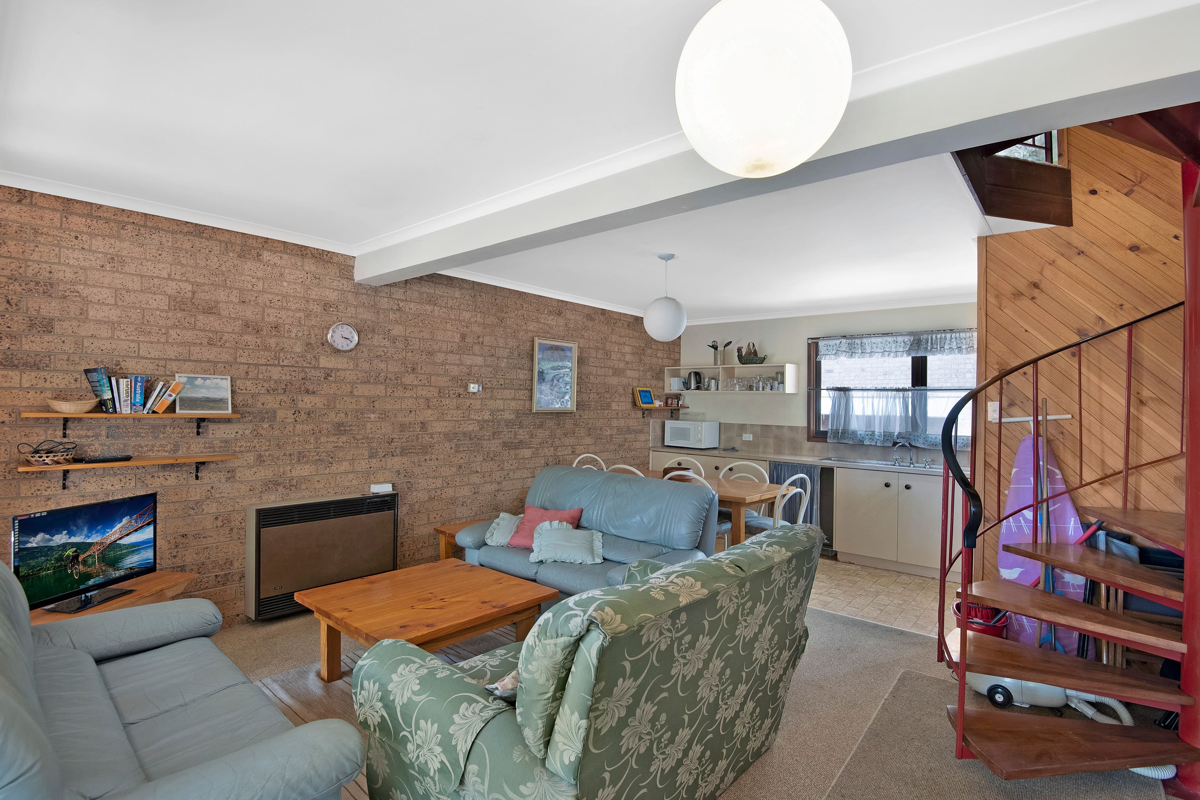 36 Clyde Street, Jindabyne NSW 2627, Jindabyne - Thumbnail 2