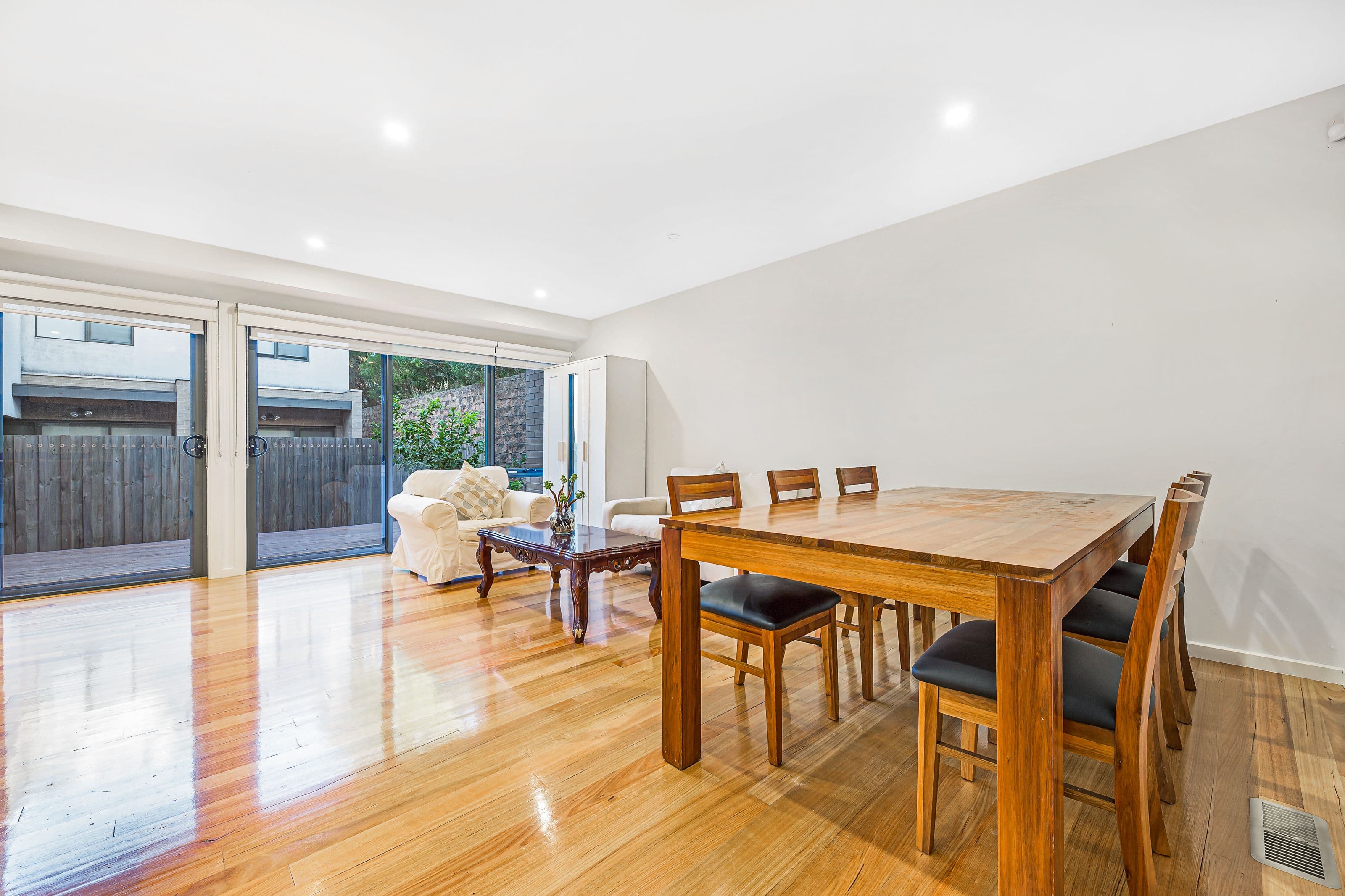 16 Ochre Place, Mount Waverley VIC 3149, Mount Waverley - Thumbnail 7