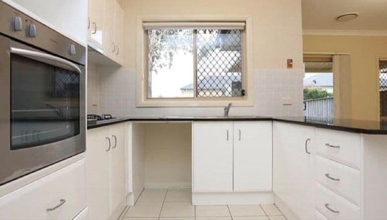 52 Roth Street, Casula NSW 2170, Casula - Thumbnail 3