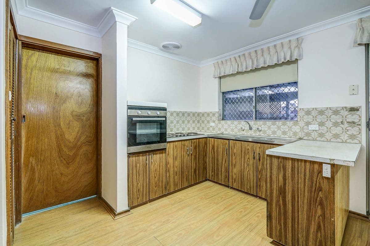 27 Blackadder Road, Swan View WA 6056, Swan View - Thumbnail 6