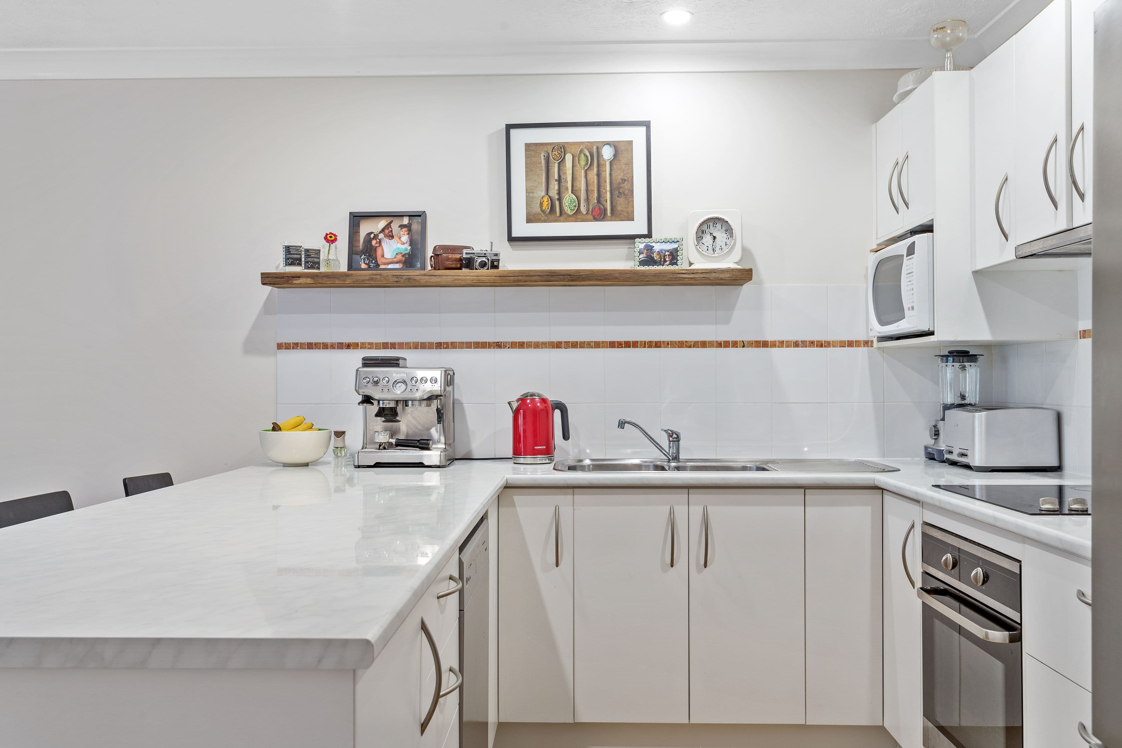 47 Treeview Drive, Burleigh Waters QLD 4220, Burleigh Waters - Thumbnail 4