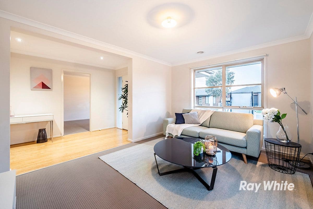 18 Boonwurrung Street, Cranbourne East VIC 3977, Cranbourne East - Thumbnail 2