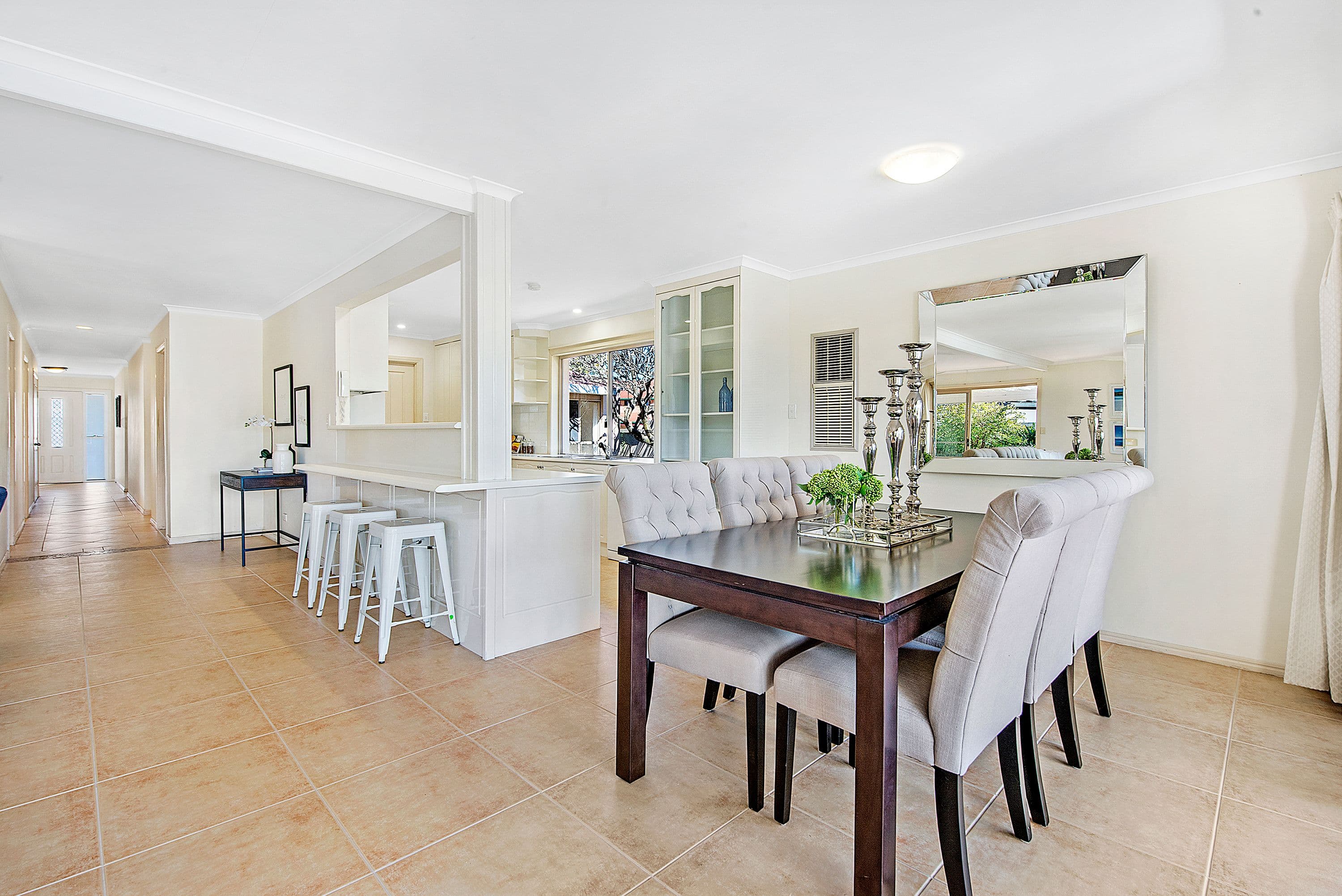 13 Tosti Street, Sorrento QLD 4217, Sorrento - Thumbnail 5