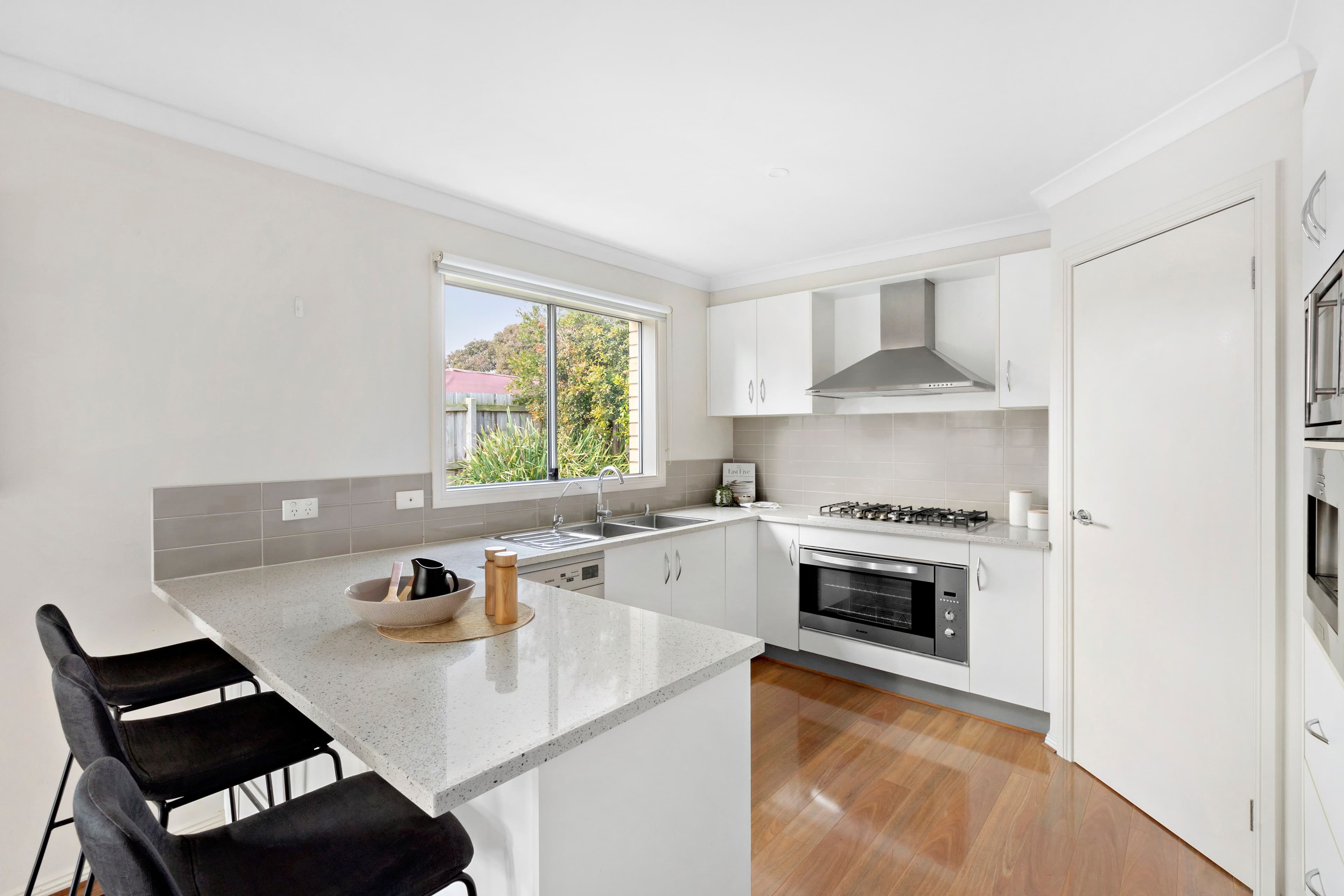 12 Braemar Street, Seaford VIC 3198, Seaford - Thumbnail 3