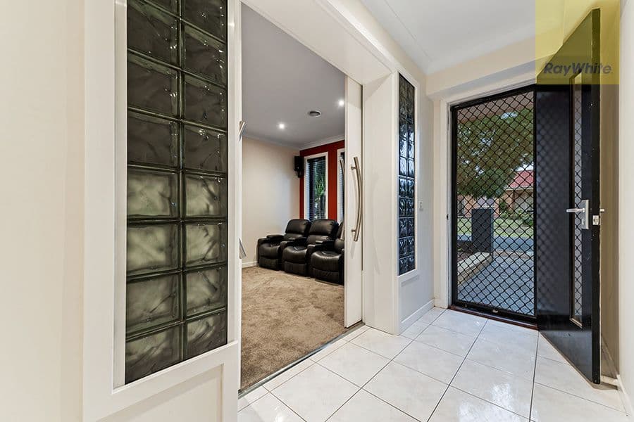 8 Mosman Way, Craigieburn VIC 3064, Craigieburn - Thumbnail 2