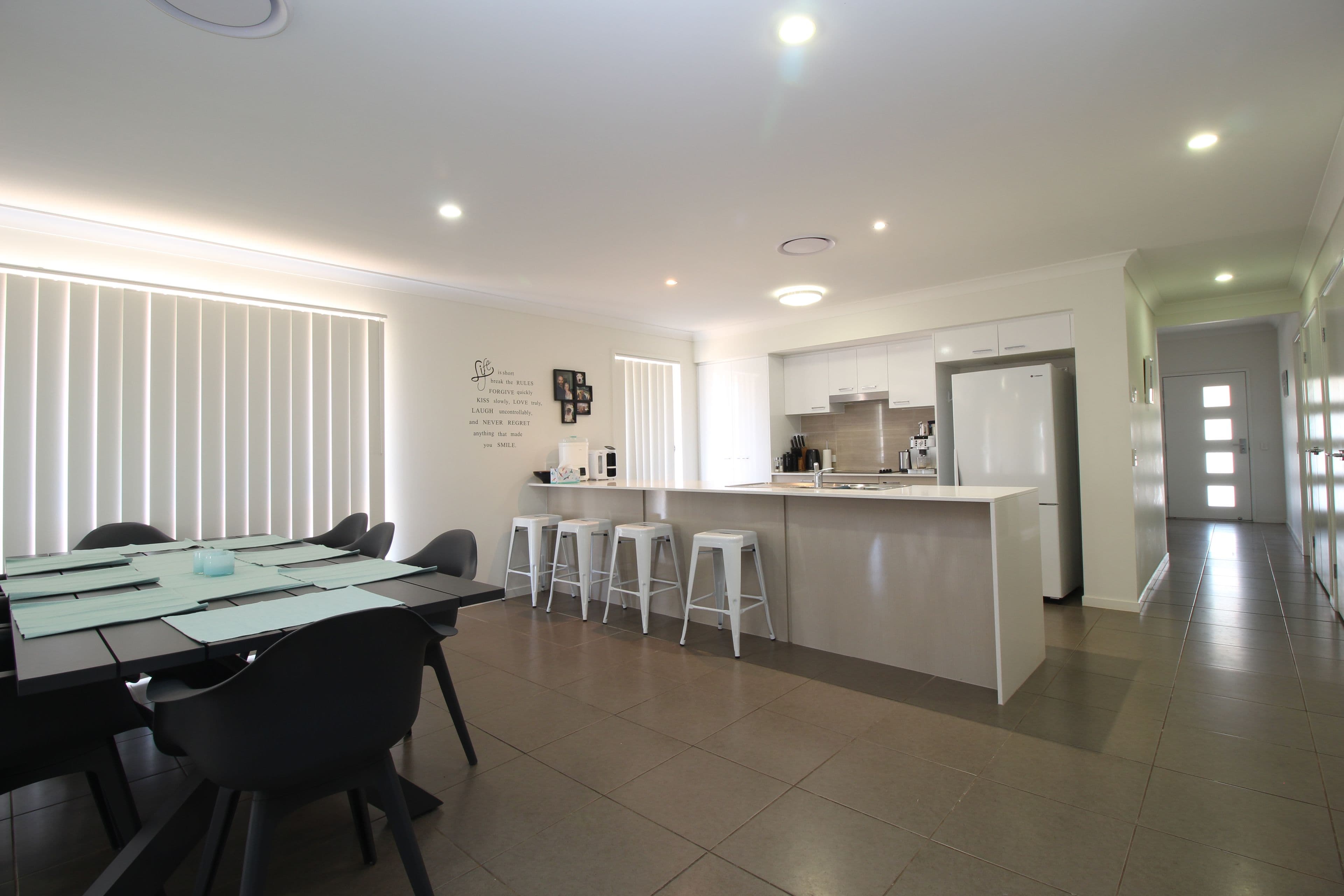 2 Maranda Street, Emerald QLD 4720, Emerald - Thumbnail 4
