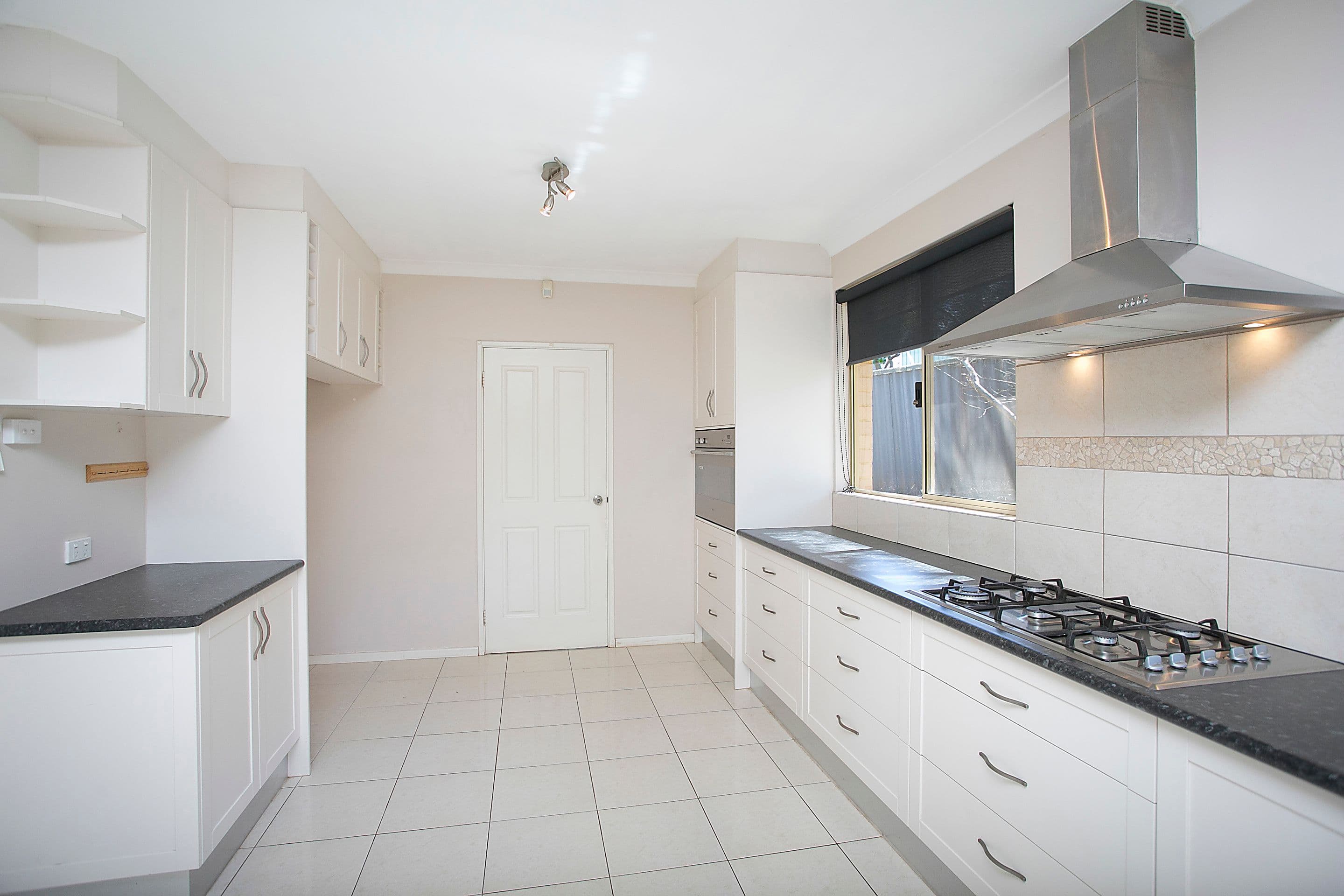 9 Stirling Close, Swan View WA 6056, Swan View - Thumbnail 2