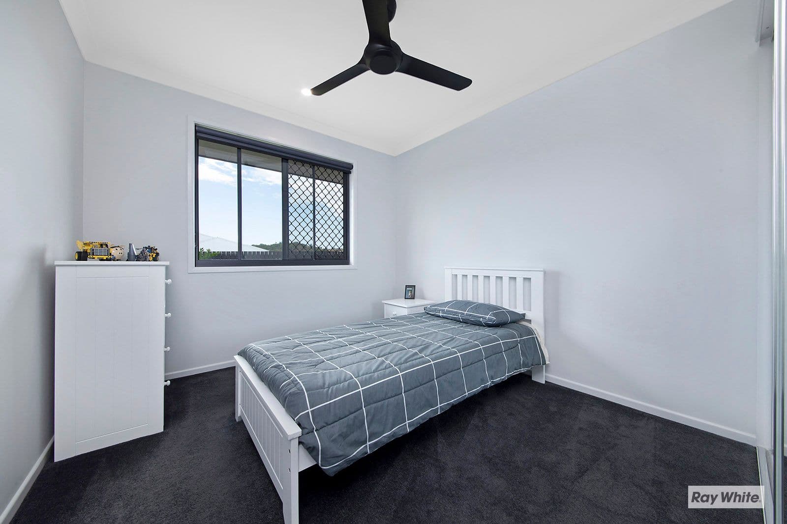 16 Shoalwater Circuit, Lammermoor QLD 4703, Lammermoor - Thumbnail 6