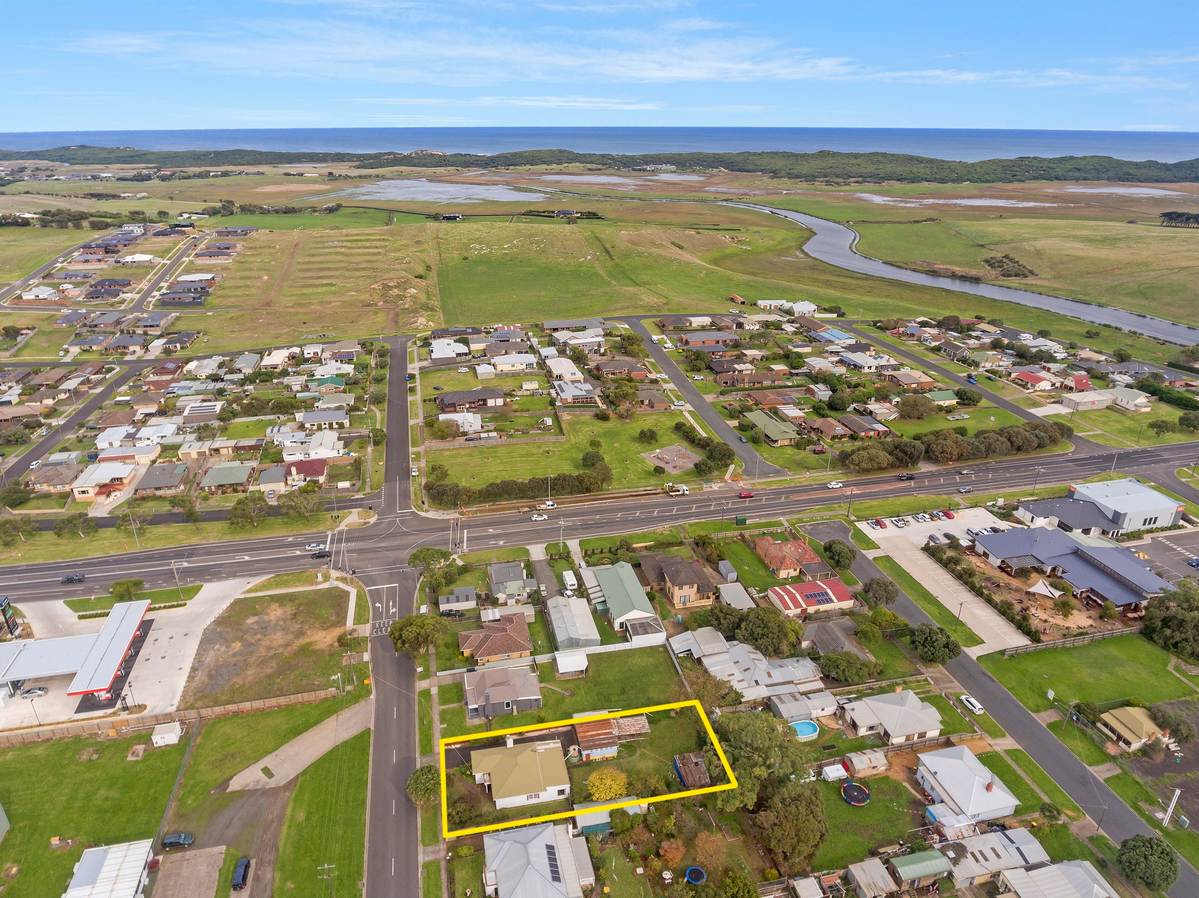17 Lindsay Street, Dennington VIC 3280, Dennington - Thumbnail 8
