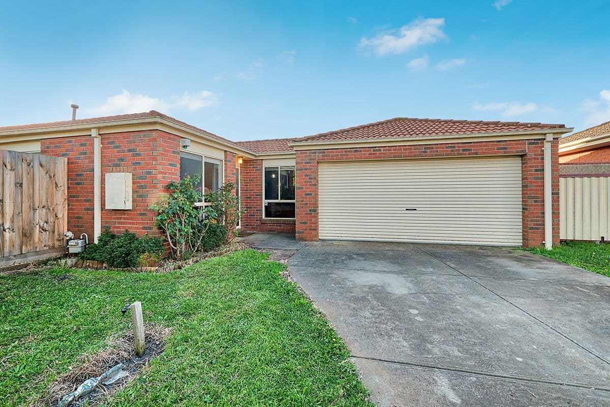 7 Cambridge Close, Cranbourne East VIC 3977, Cranbourne East - Image 1