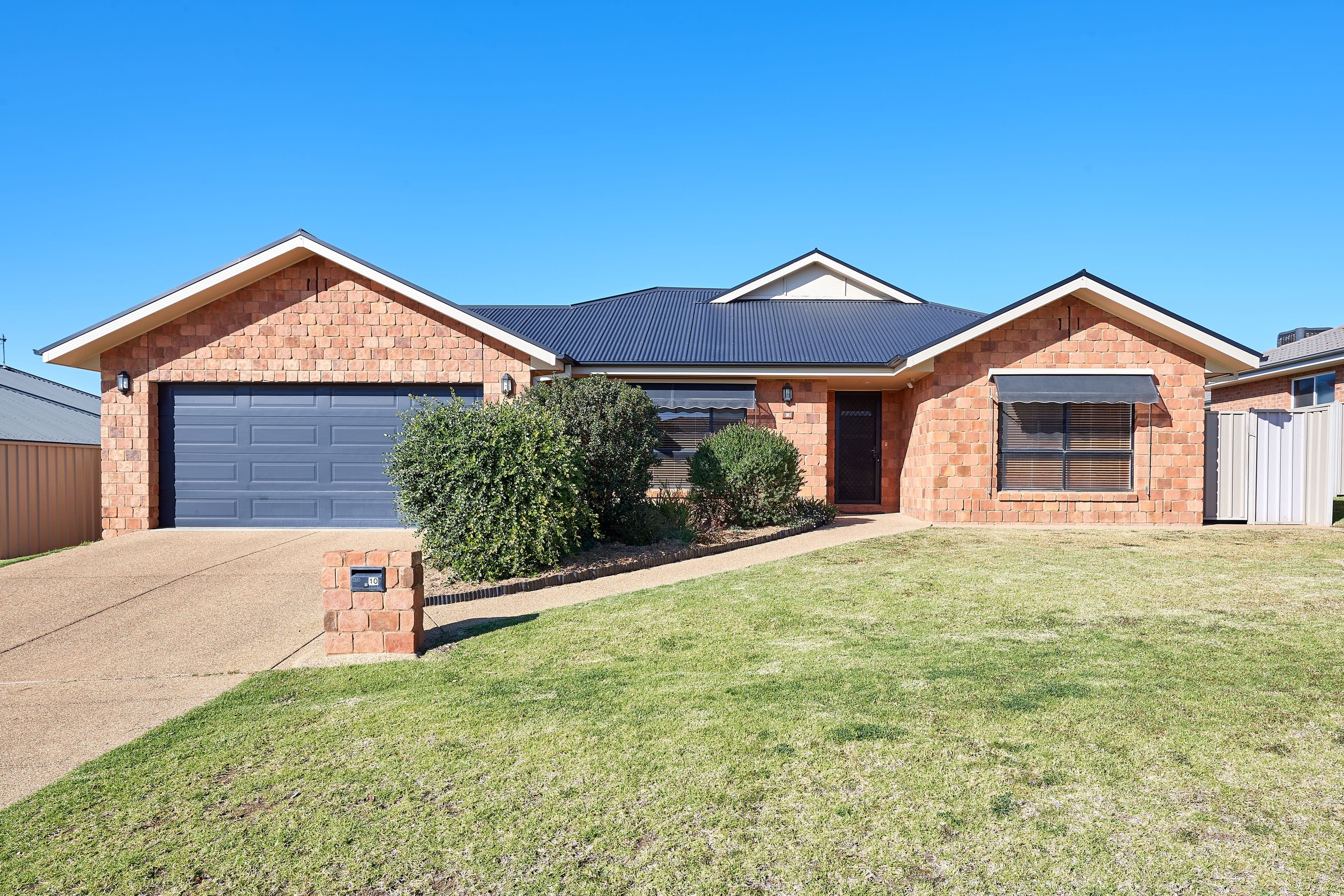 10 Bedervale Street, Bourkelands NSW 2650, Bourkelands - Image 1