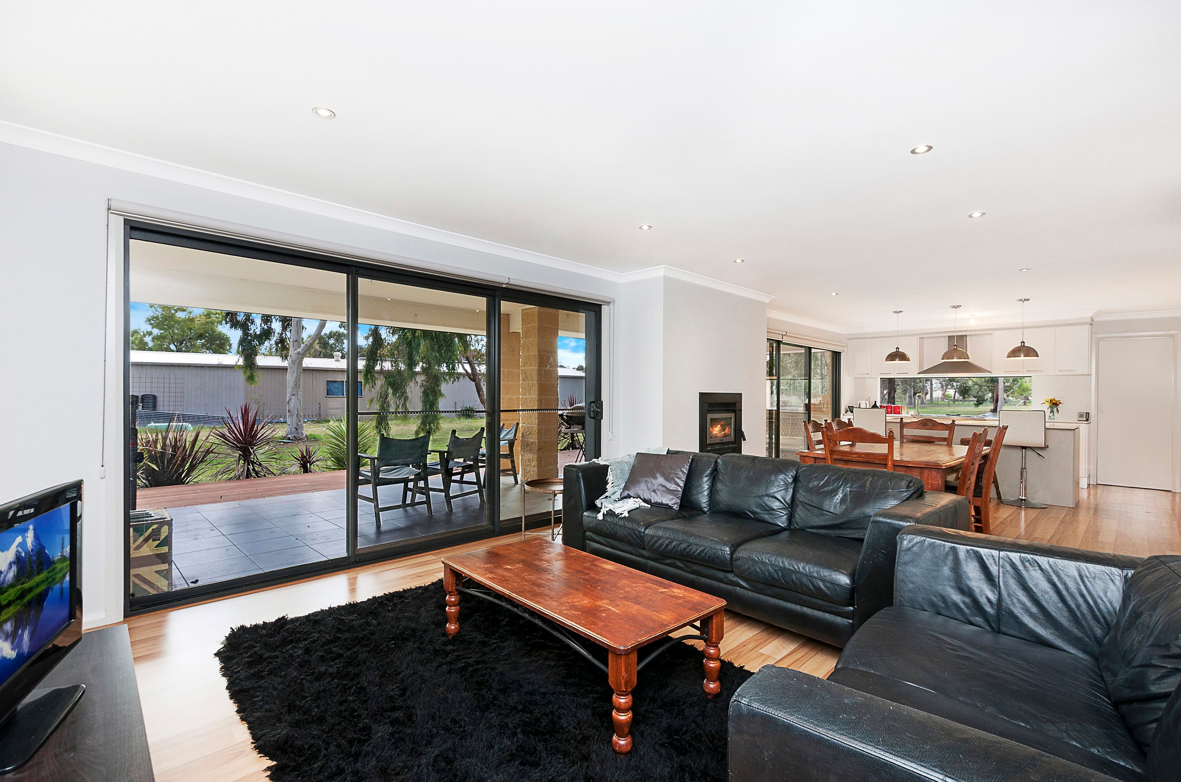 253 Ballarat Road, Hamilton VIC 3300, Hamilton - Thumbnail 2