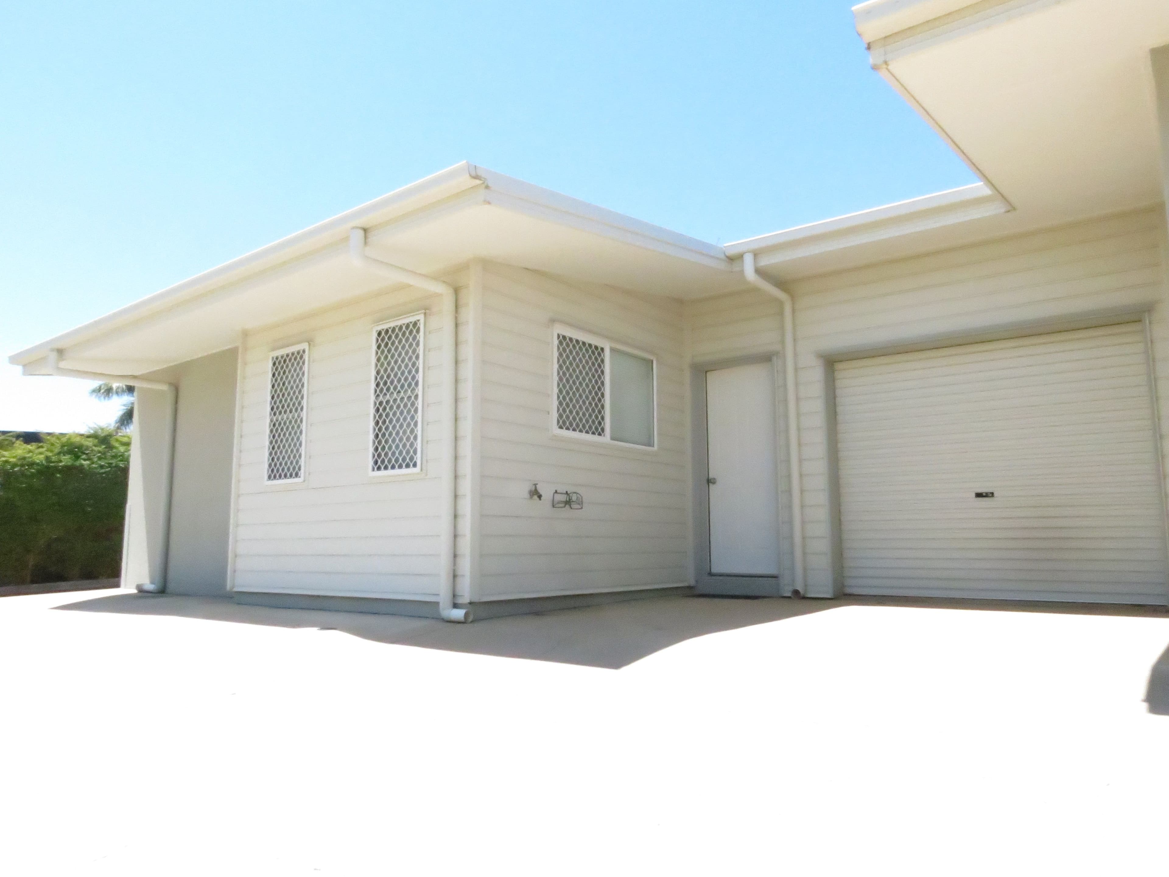21 Mayfair Drive, Emerald QLD 4720, Emerald - Image 1