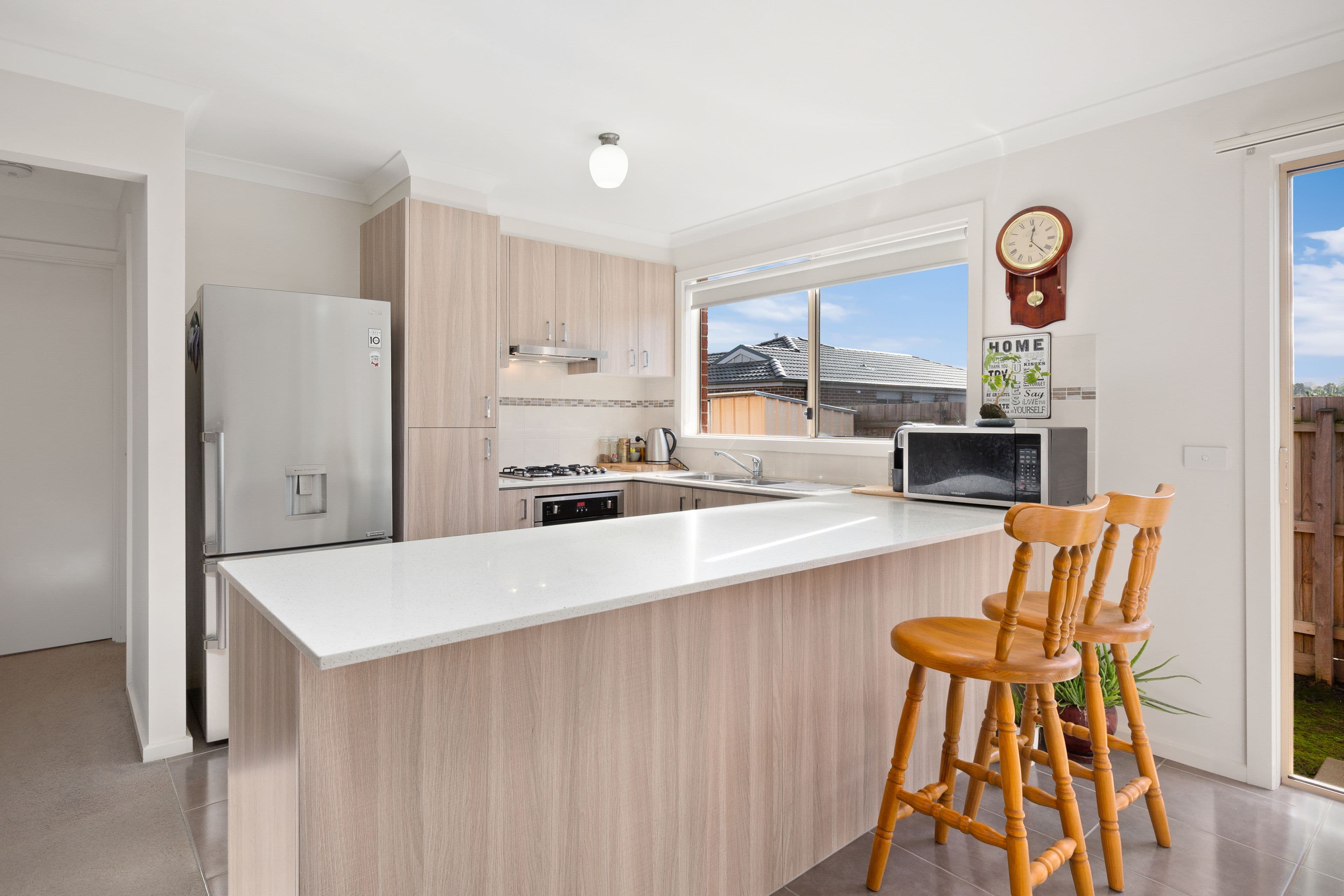 31 Shakespeare Court, Drouin VIC 3818, Drouin - Thumbnail 2