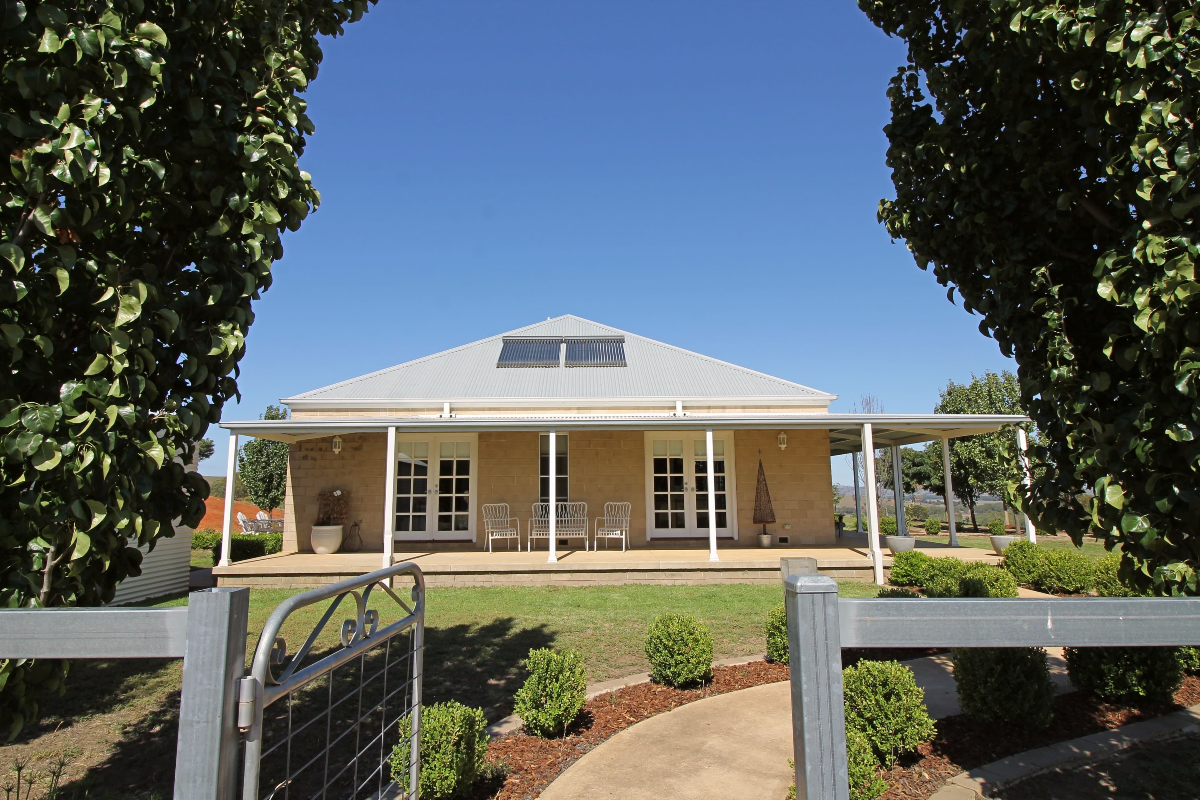 59 Luke Street, Gundagai NSW 2722, Gundagai - Thumbnail 3