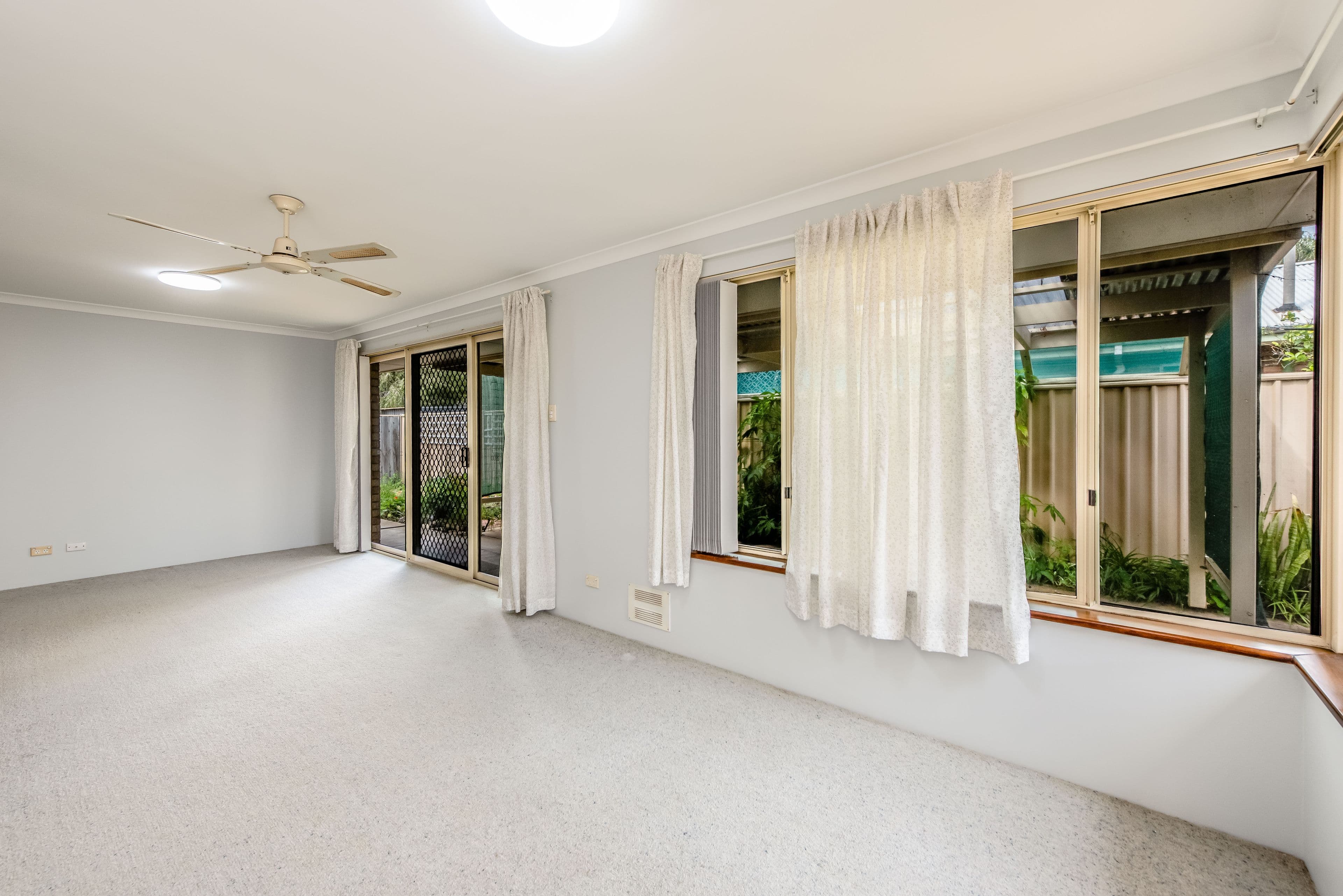 2/11 Henry Street, Beresford WA 6530, Beresford - Thumbnail 4