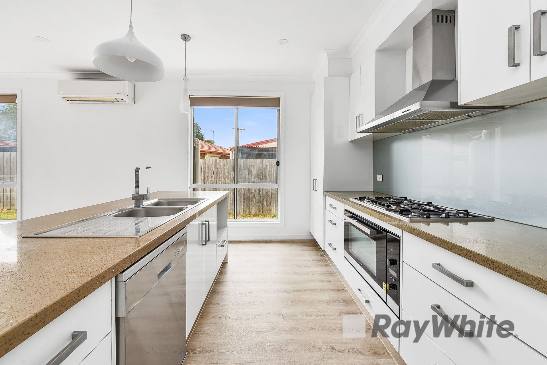 142 Pound Road, Hampton Park VIC 3976, Hampton Park - Thumbnail 4