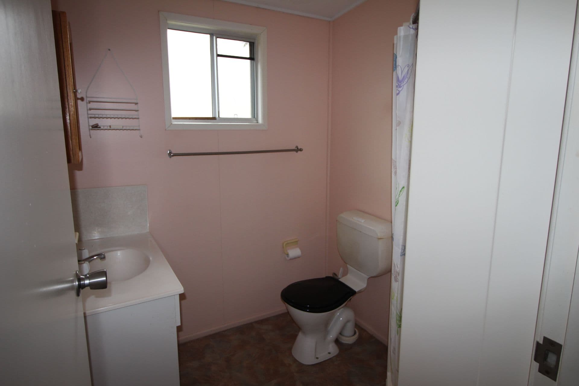 18 Hill Street, Sarina QLD 4737, Sarina - Thumbnail 7