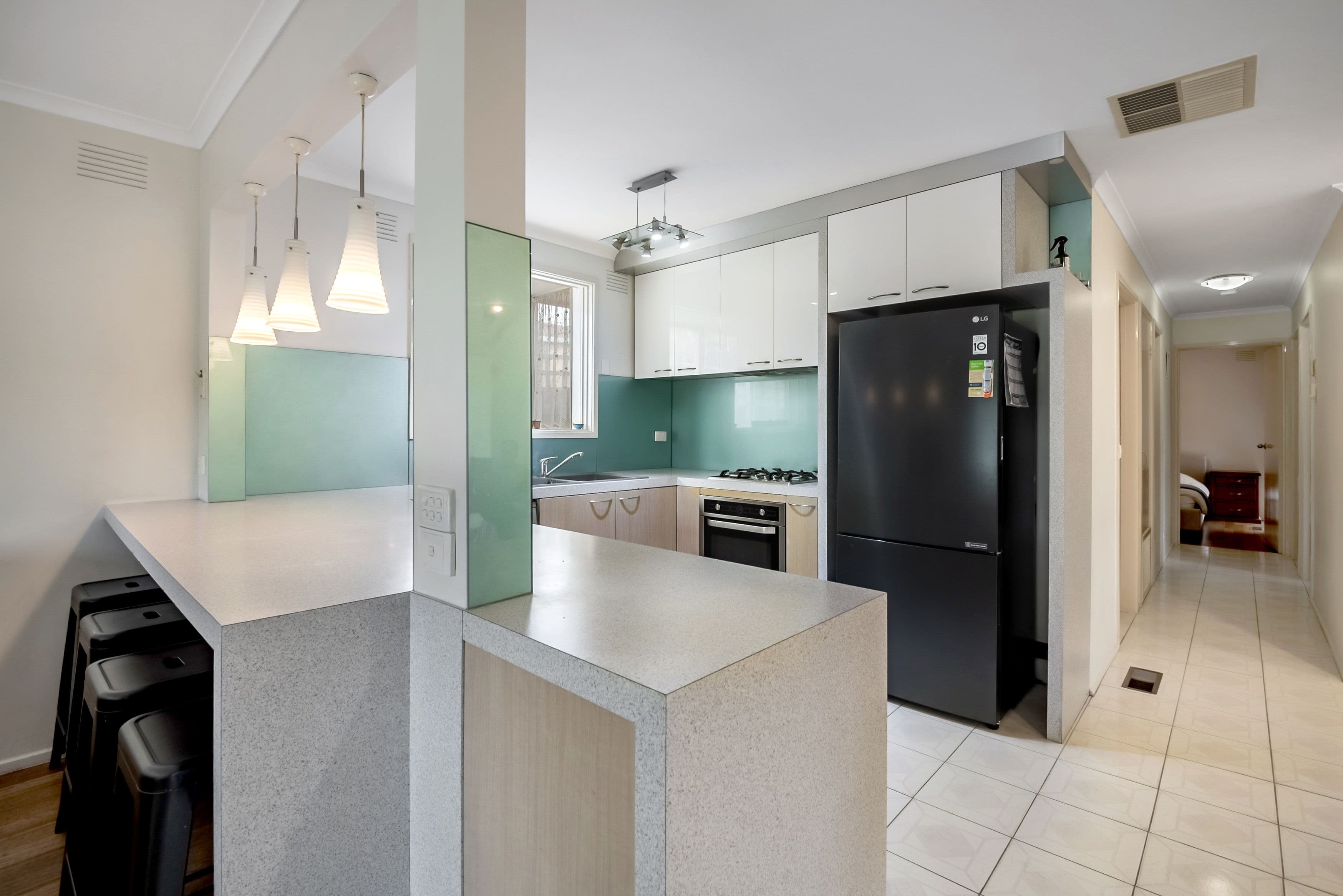 2 Cuthbert Drive, Mill Park VIC 3082, Mill Park - Thumbnail 3