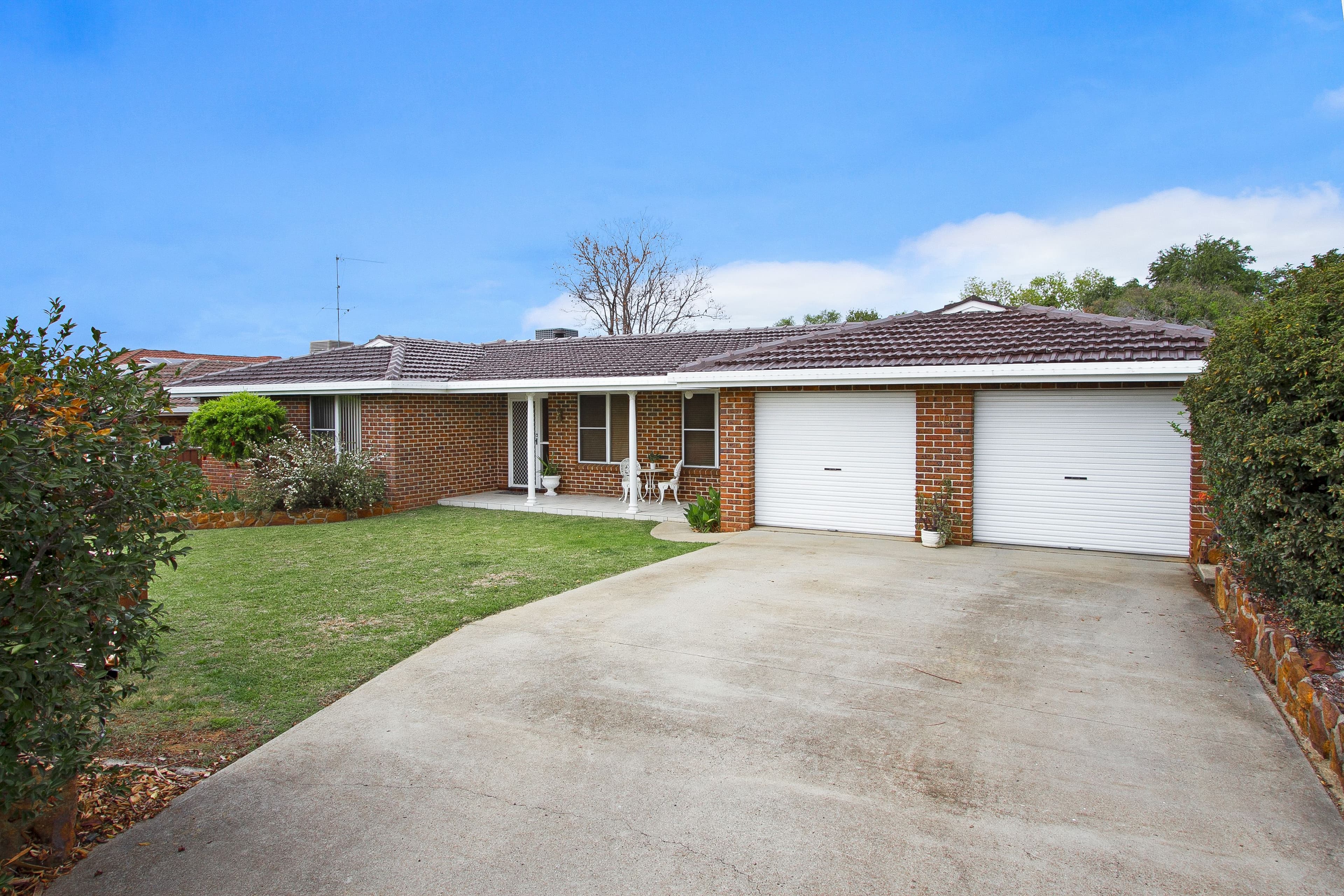 10 The Mews, Tamworth NSW 2340, Tamworth - Thumbnail 2